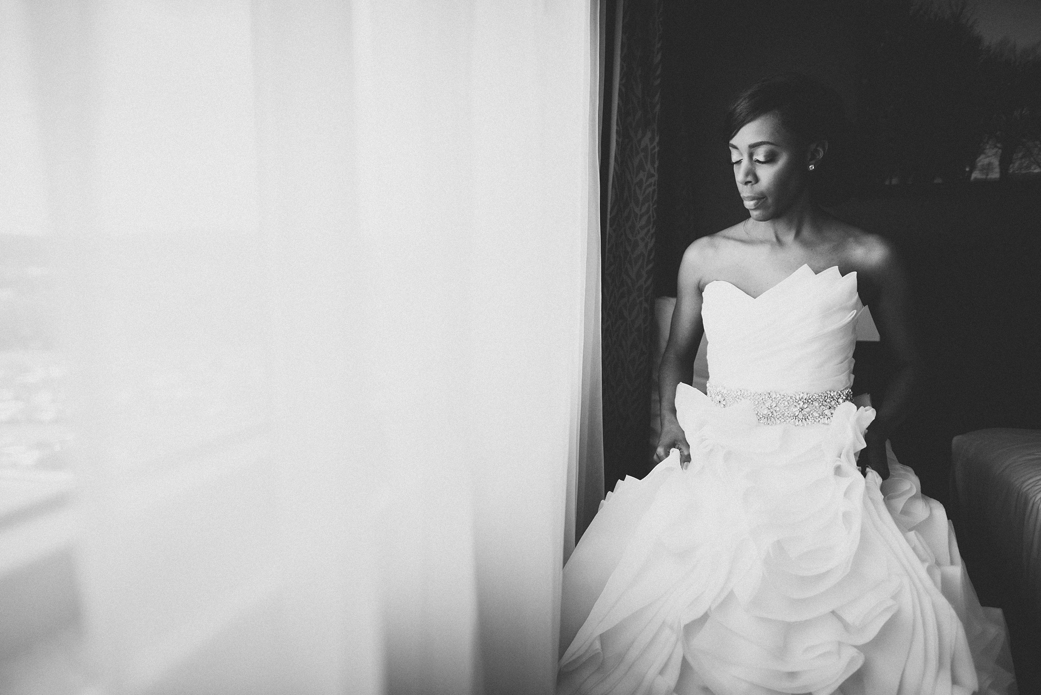 25-black-and-white-bride-photos.jpg