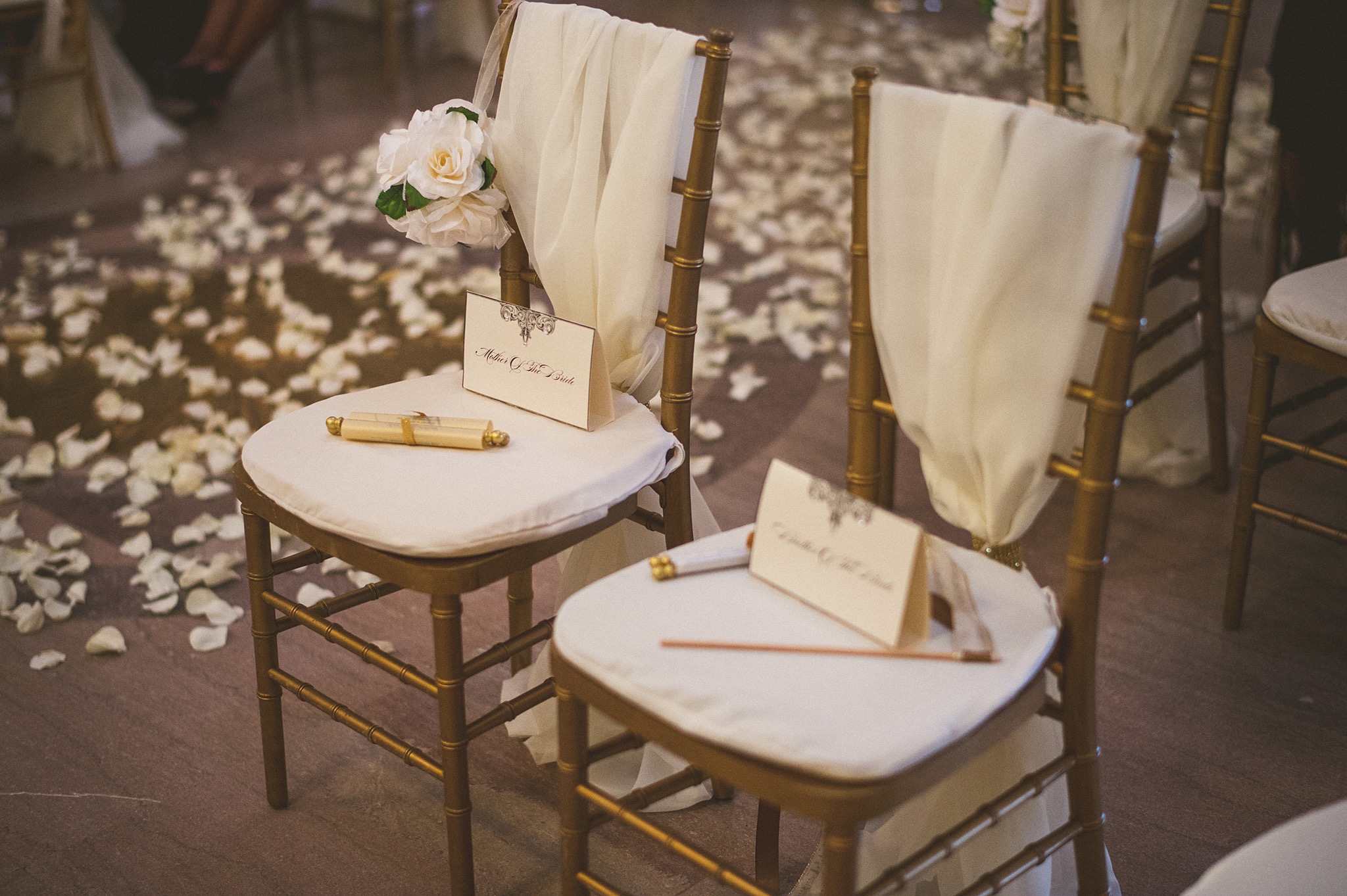 35-handmade-wedding-chairs.jpg