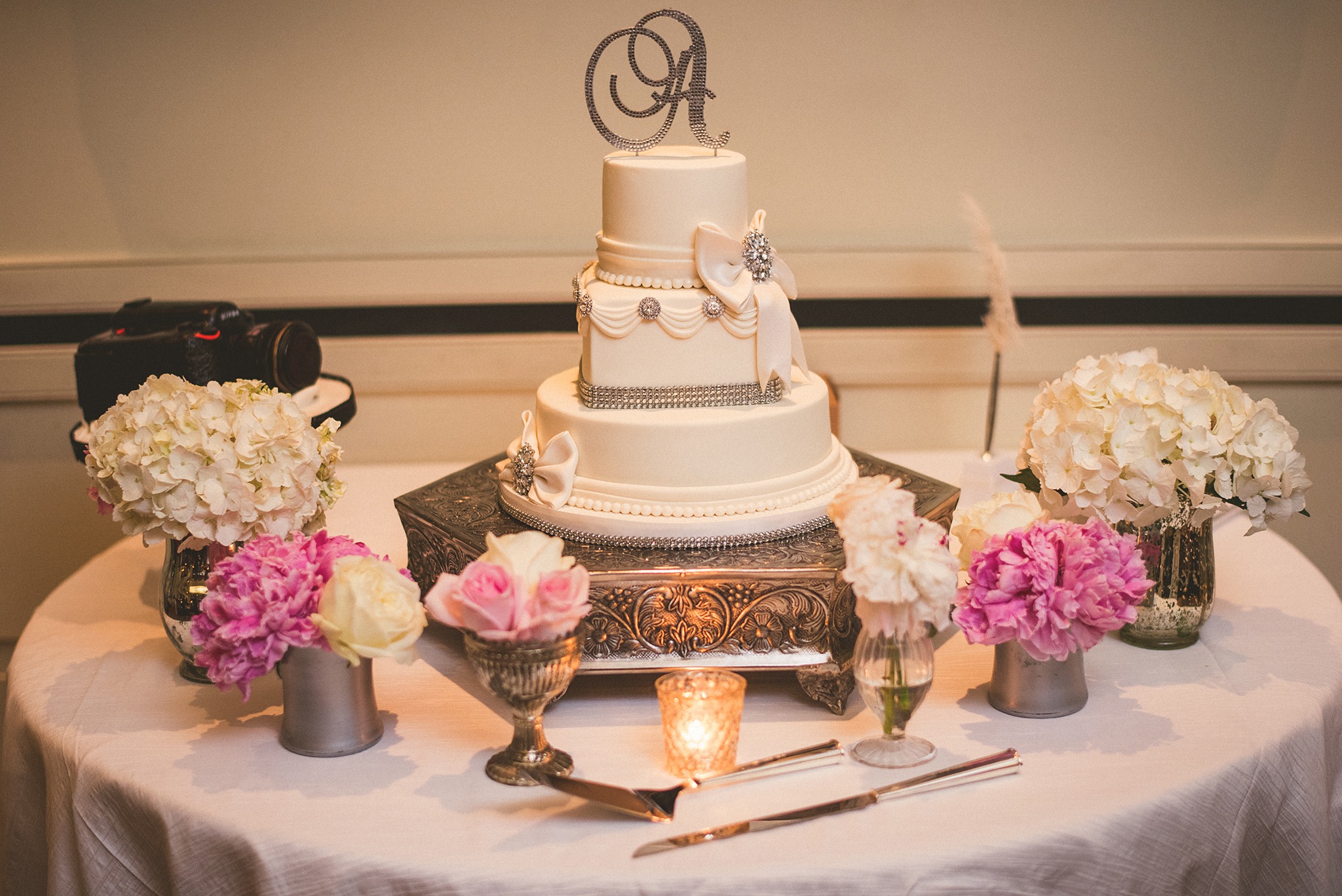 73-photographers-wedding-cake.jpg