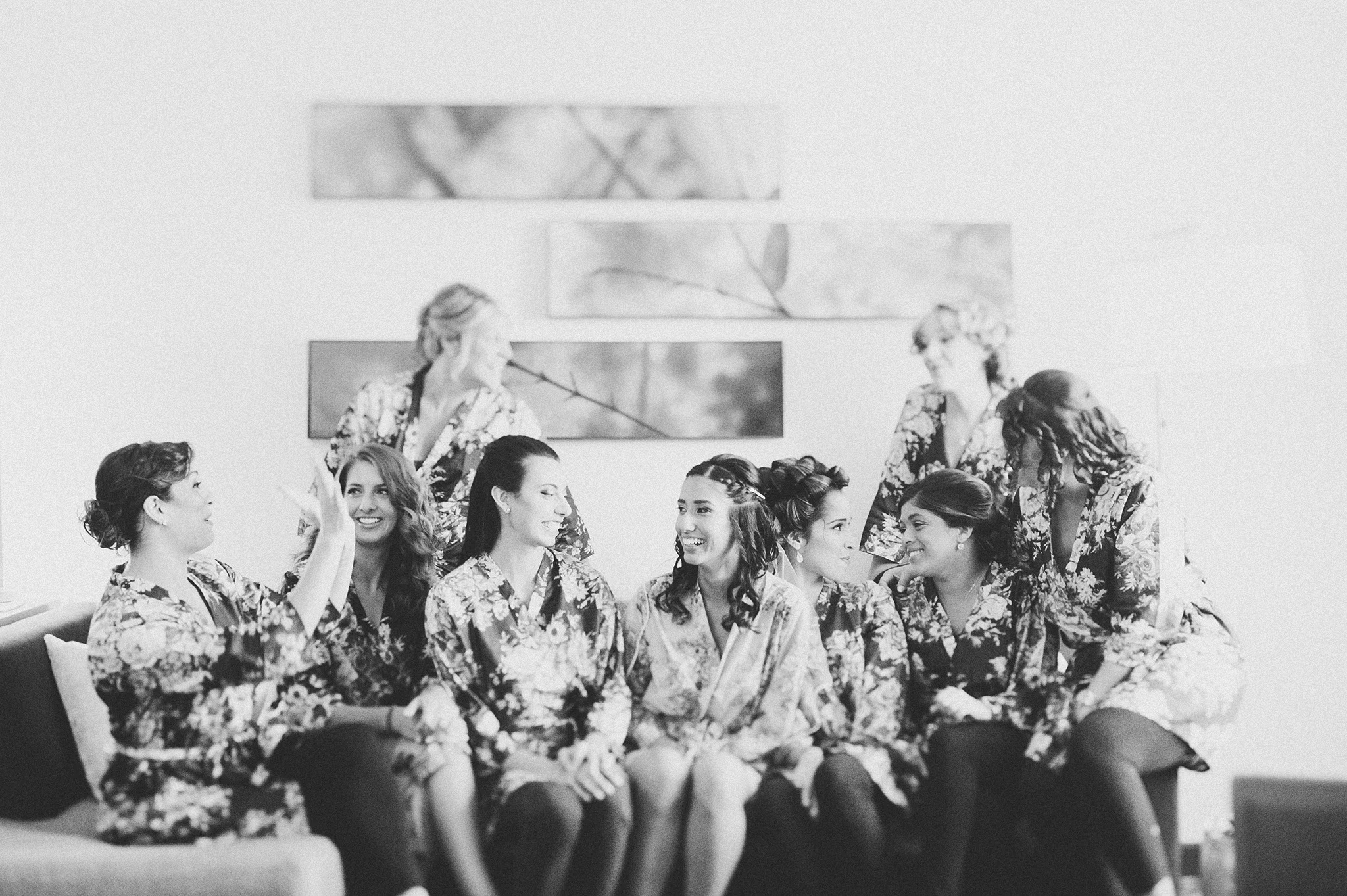07-bridesmaids-in-camonos.jpg