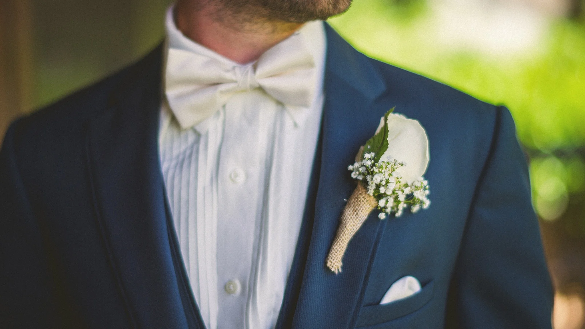 14-rustic-groom.jpg