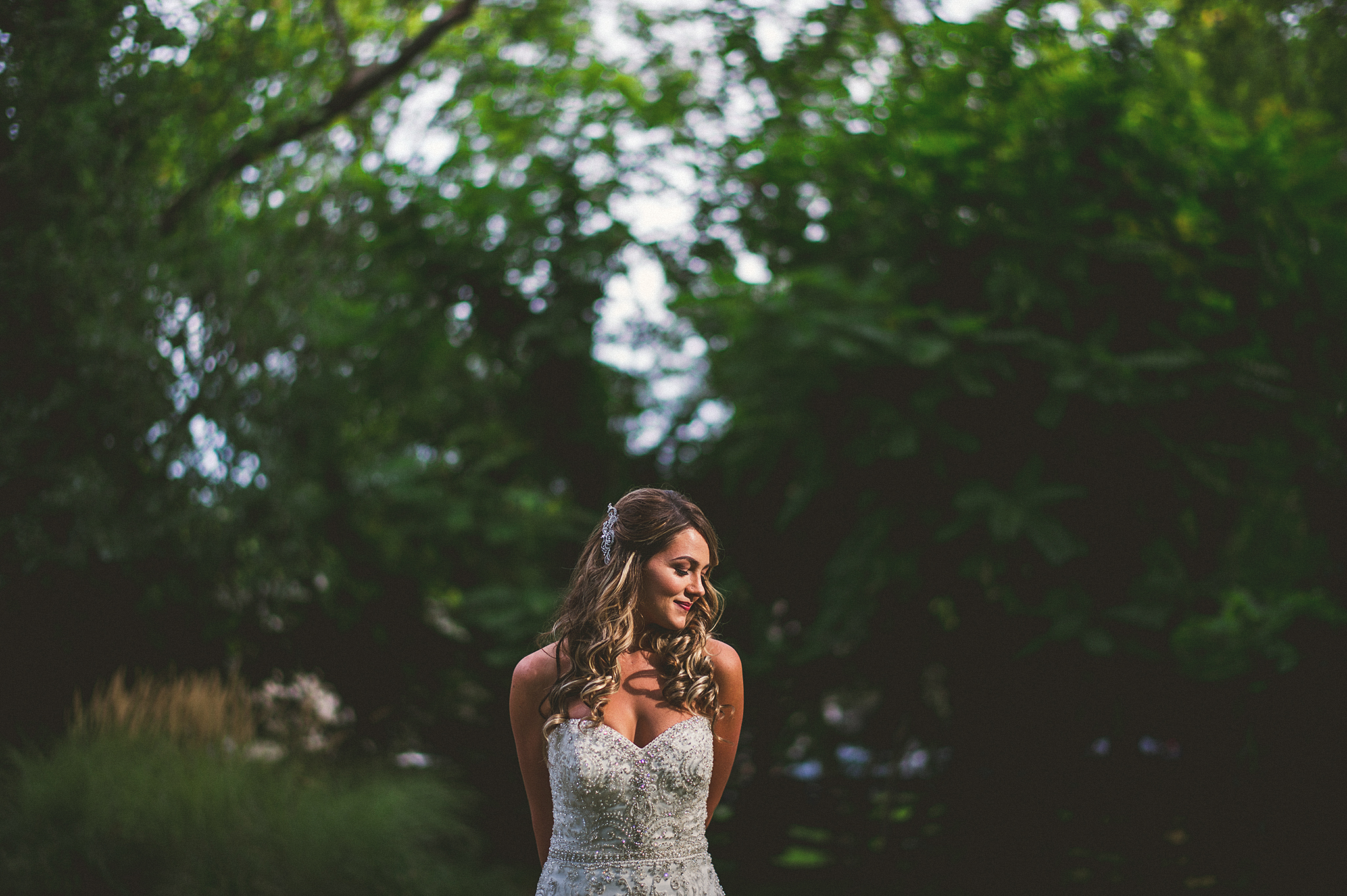 09-bride-portraits-at-mt-gulian.jpg