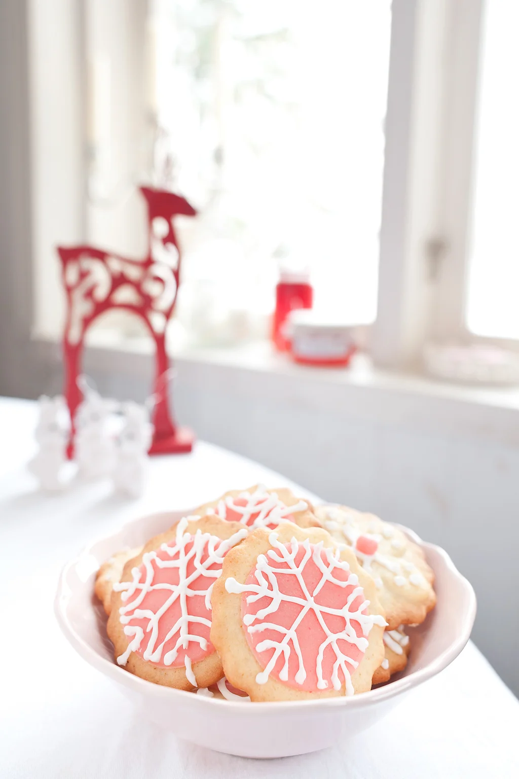 Roosad jõulud. Glasuuriga mandliküpsised