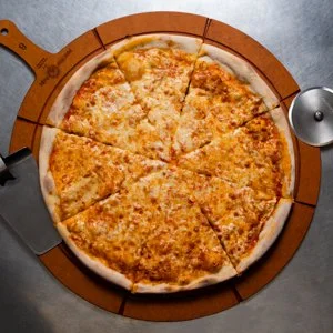 Ben Yehuda - Mozzarella Pizza - THUMBNAIL.jpg