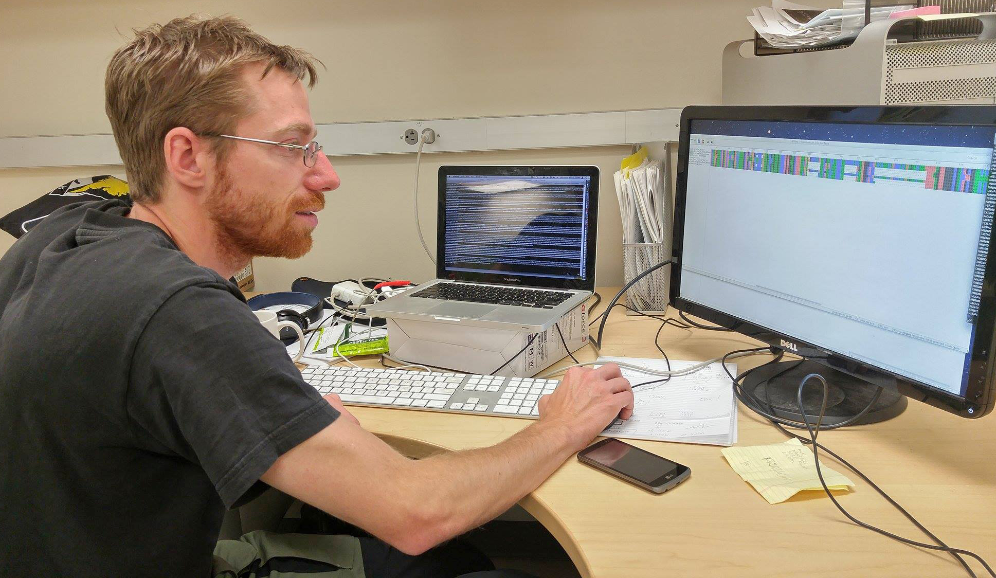 Stefan Prost working on creating a consensus for the nanopore barcode reads
