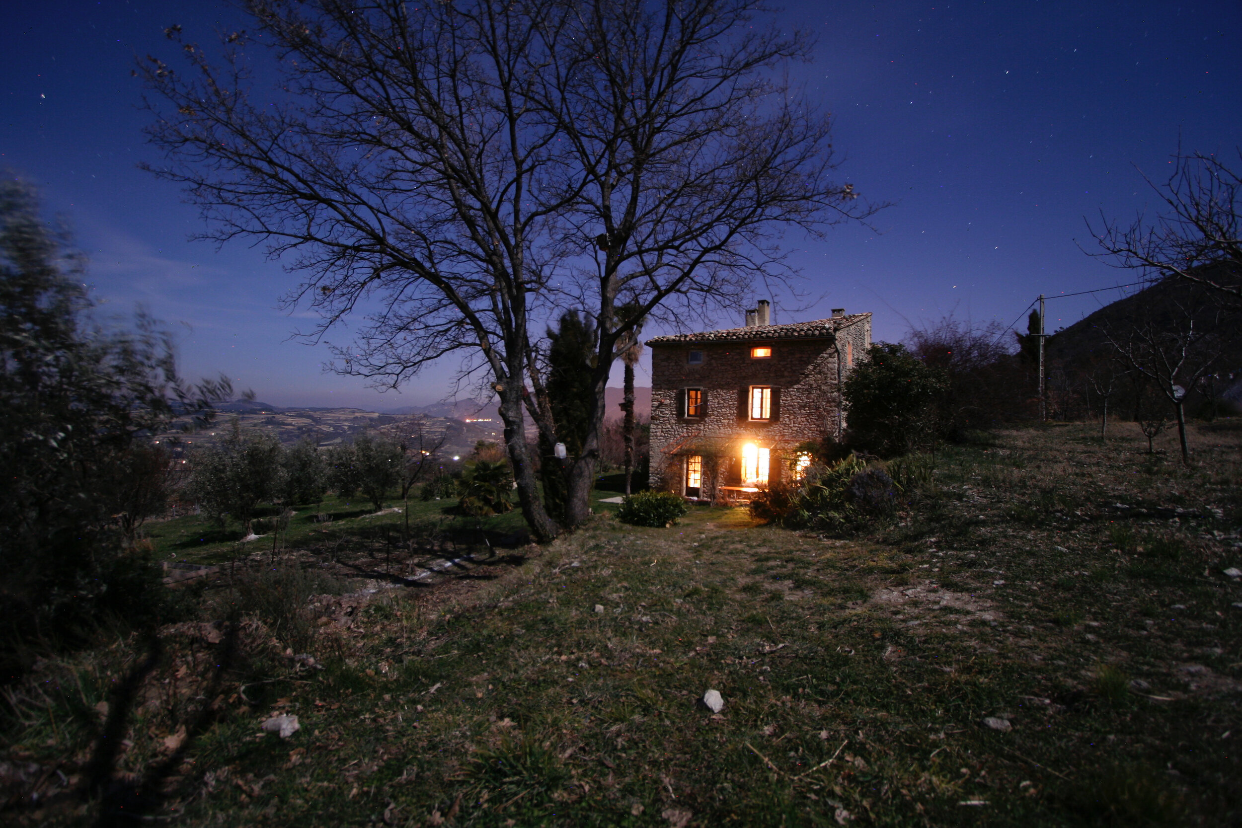 Noël, Fête de la Lumière et solstice d'hiver : le cadeau de l'Ombre.
