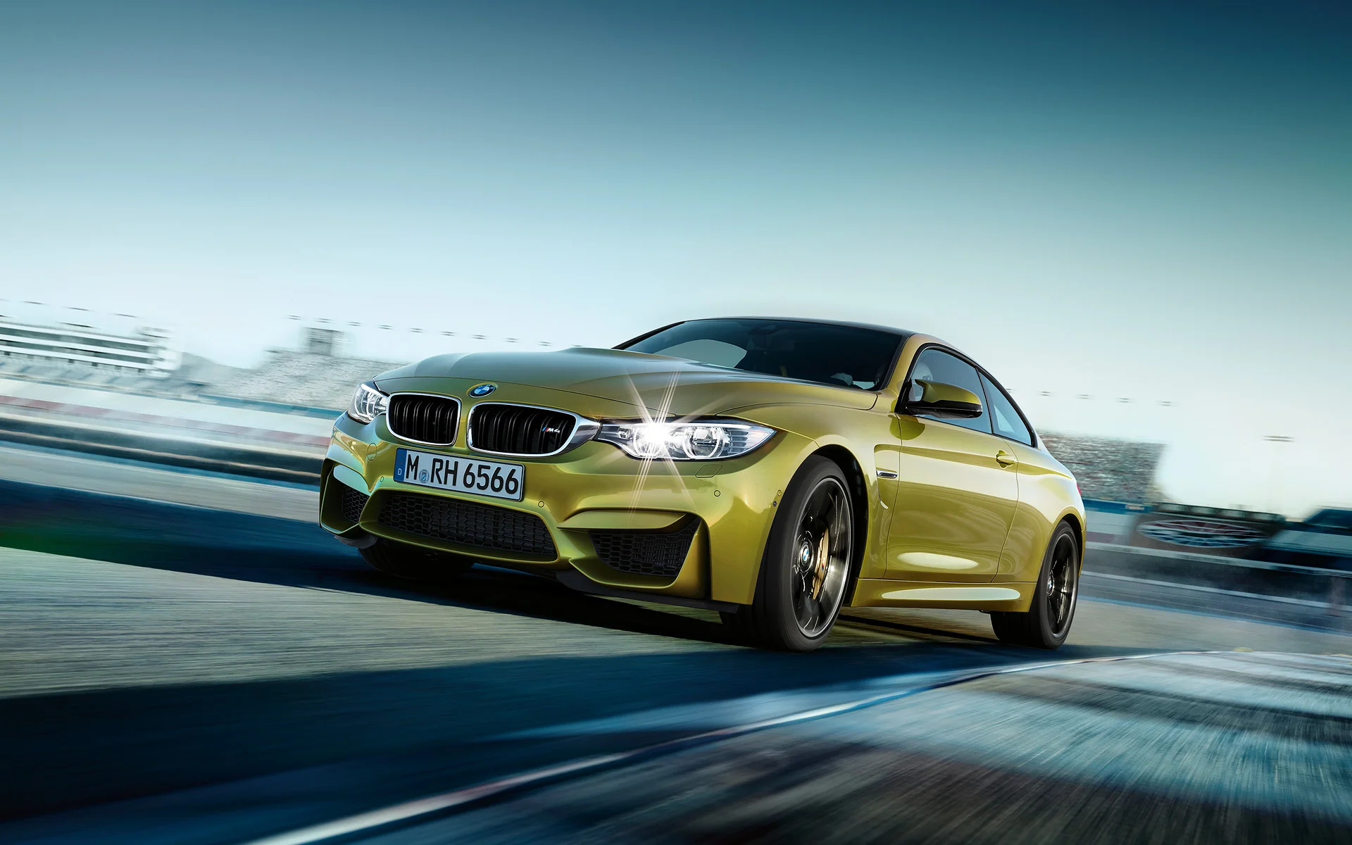 f82-06-1920x1200.jpg
