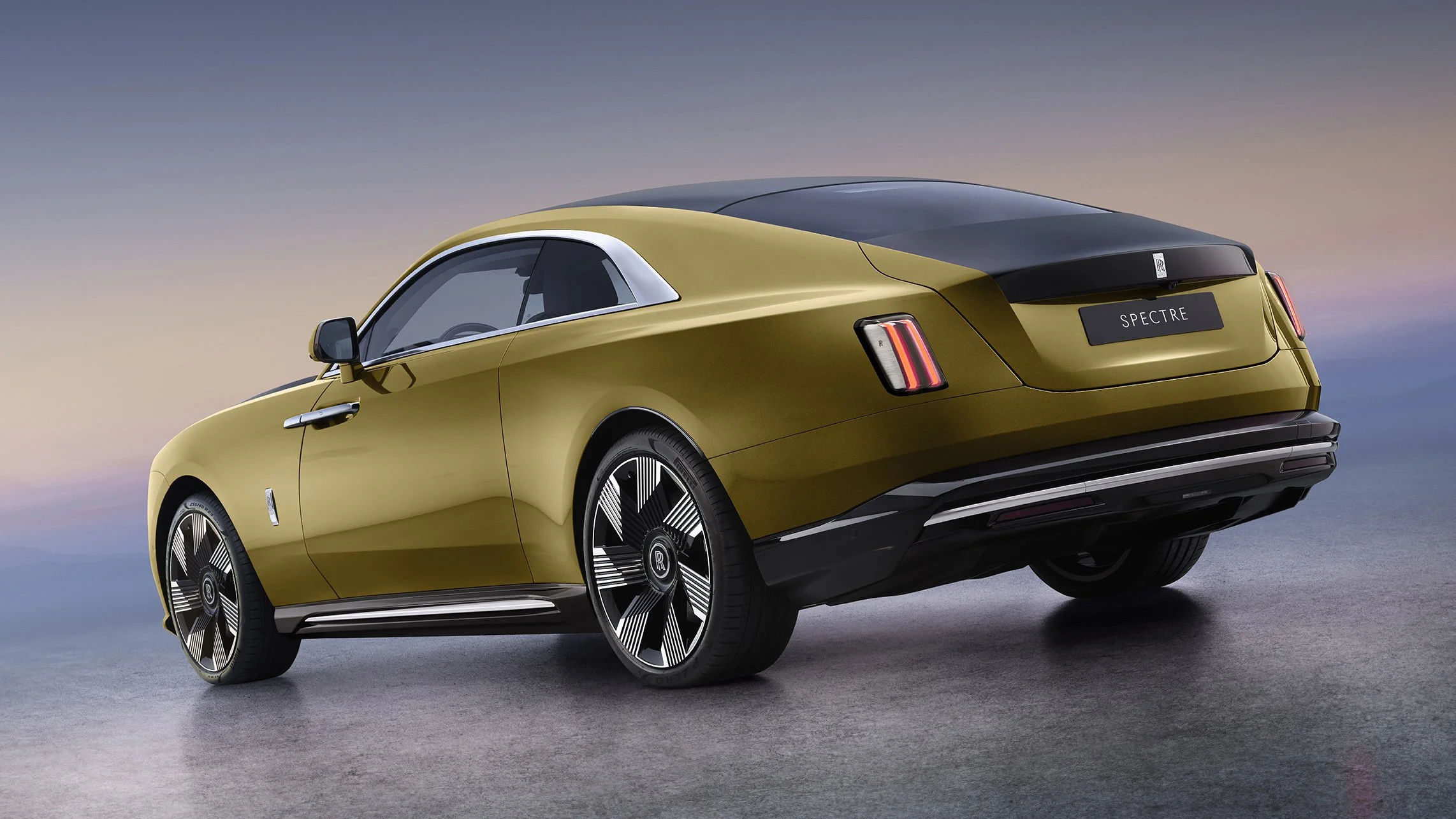 RR25_FINAL APPROVED_REAR34_16x9.jpg