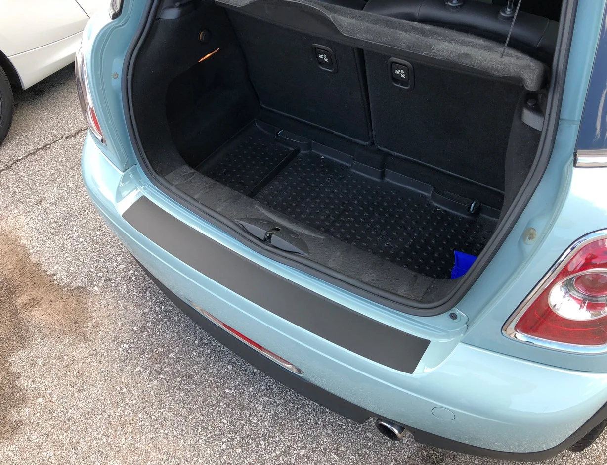 R56 bumper strip.jpg