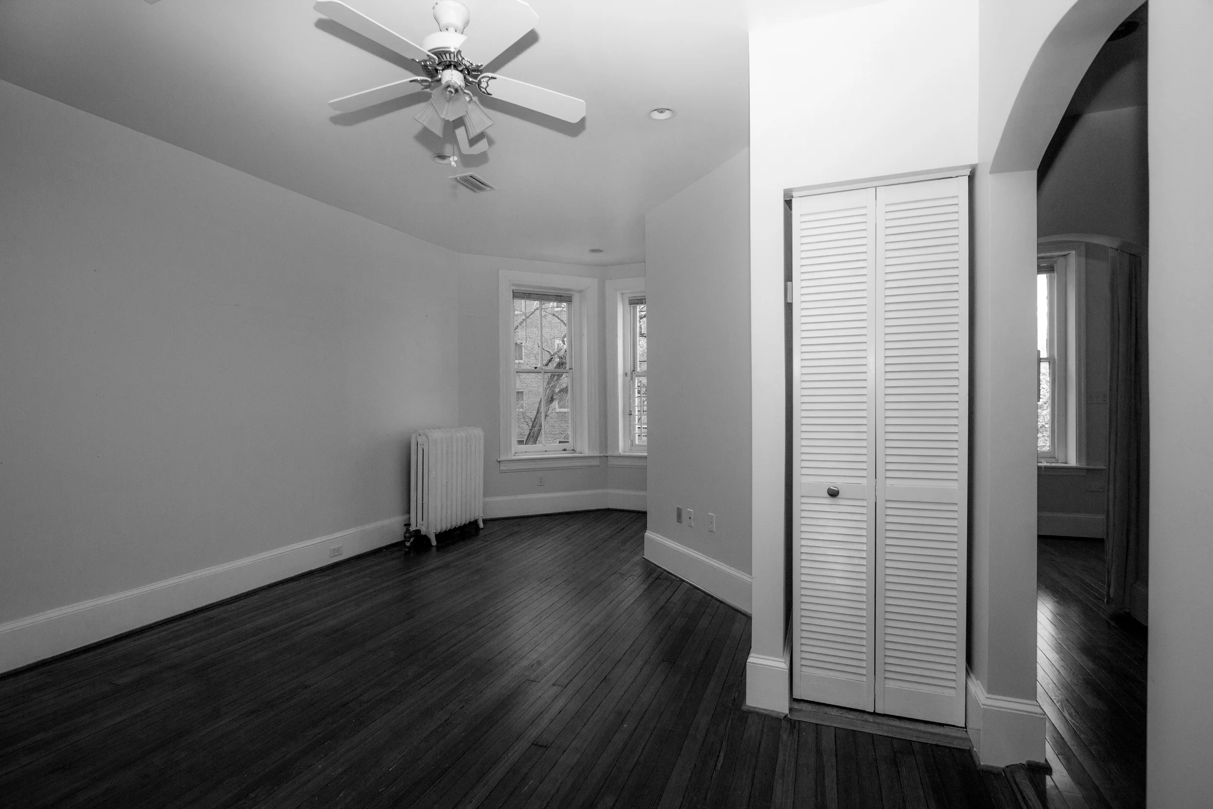 1512 unit 4 rear.jpg