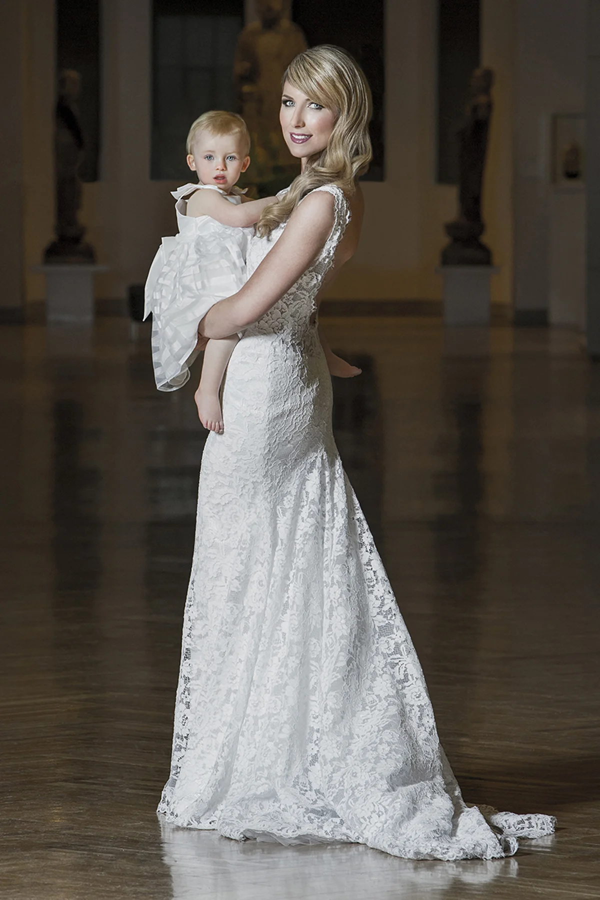 CANDICE&ALISON IN KLEINFELD HUDSON'S BAY