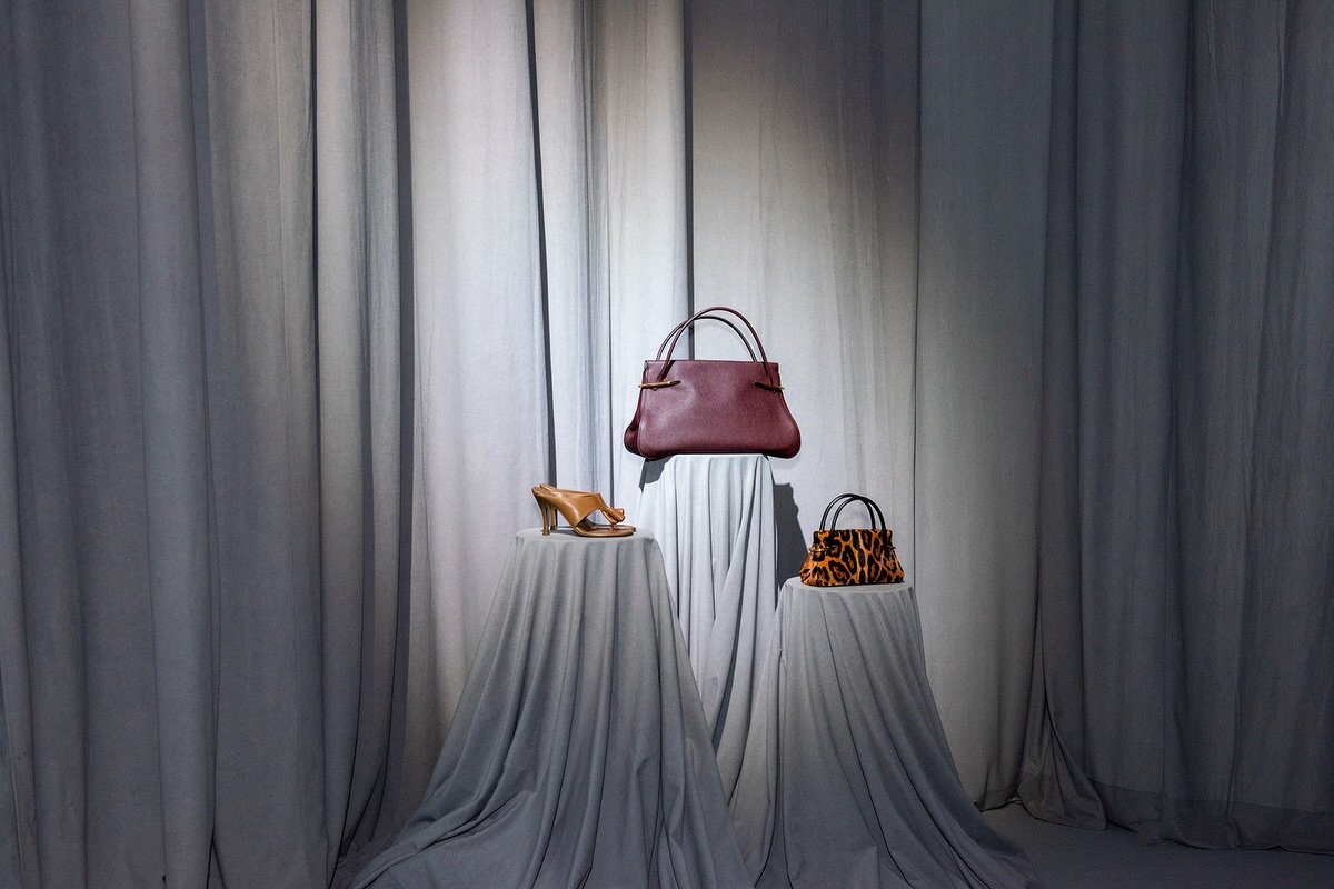 The Cocoon. The Blackout. The Street Squads.

A closer look into each world: The Cocoon wrapped guests in draped grey and quiet luxury, a space where the garments and models did all the talking. The blackout put the season&rsquo;s most iconic names u