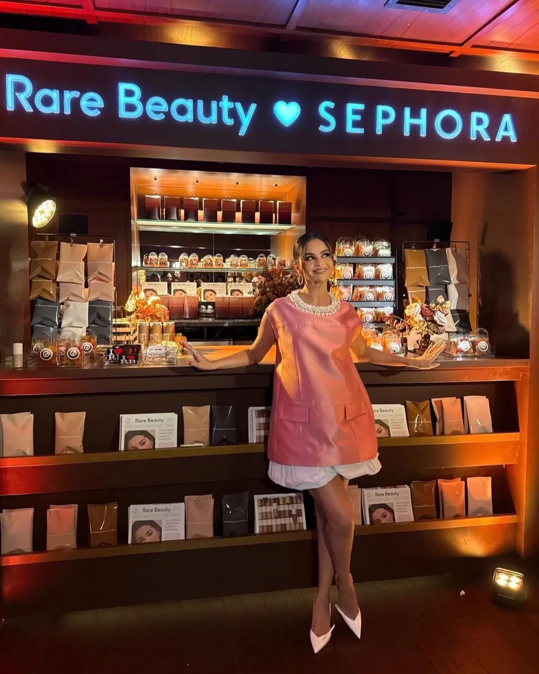 For @rarebeauty x @sephora and @selenagomez

Post-masterclass, creators were invited to celebrate the launch of the new True to Myself Foundation at the Sunset at EDITION in LA.

Project: Rare Beauty Foundation Launch Party
Client: @rarebeauty
Venue: