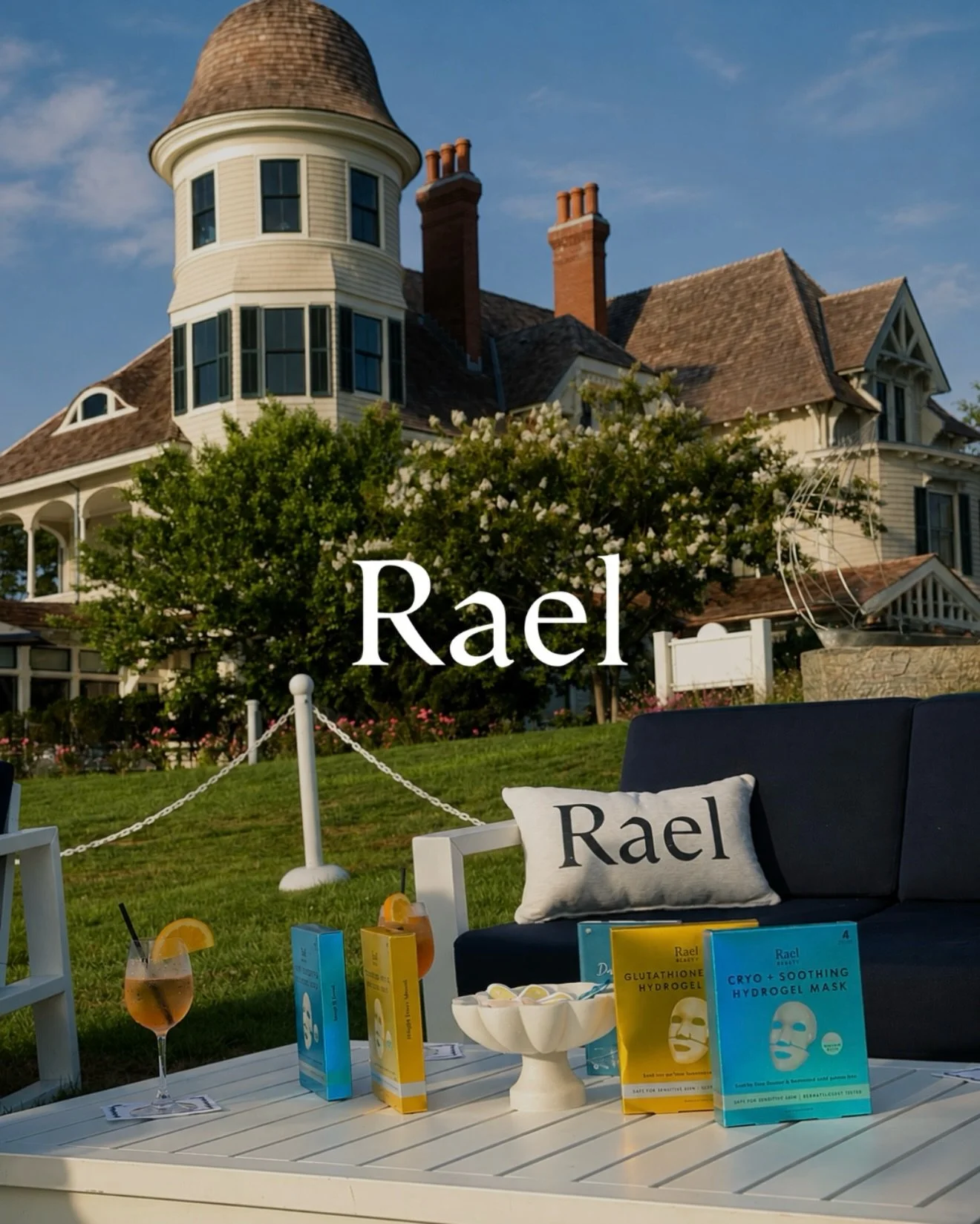 A serene few days in August with @get_rael in Newport.

An exclusive influencer trip surrounded by the lush, coastal escape of Rhode Island.

Welcome kits await in private waterfront rooms, cocktails by the ocean, dinner with a view, a day on the wat
