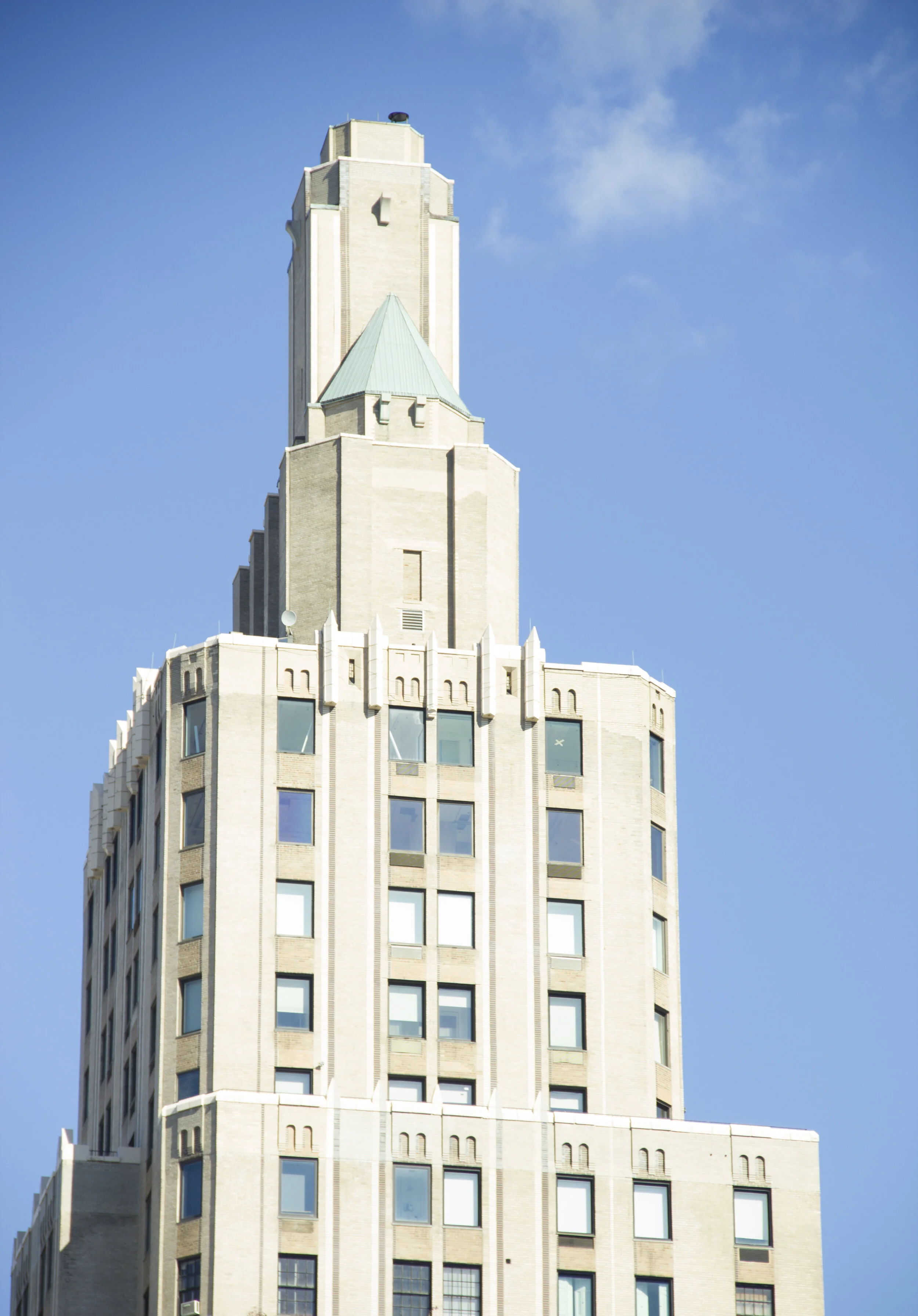 the_skolz_nyc_builidign.jpg