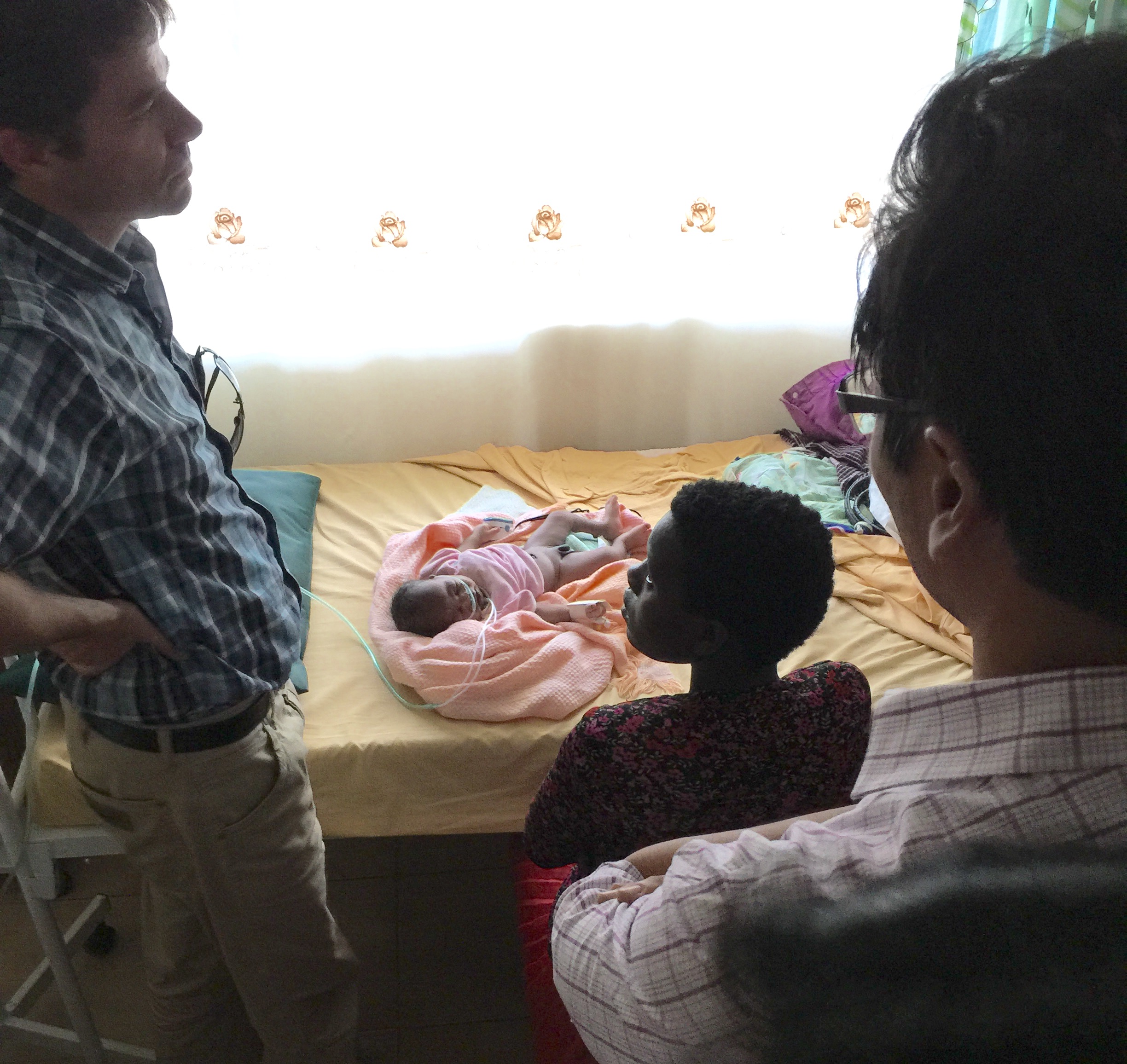 This baby is 9 days old and suffering from neo-natal sepsis. Dr. Michael is providing training on prevention, diagnosis and treatment for this life threatening condition. 
