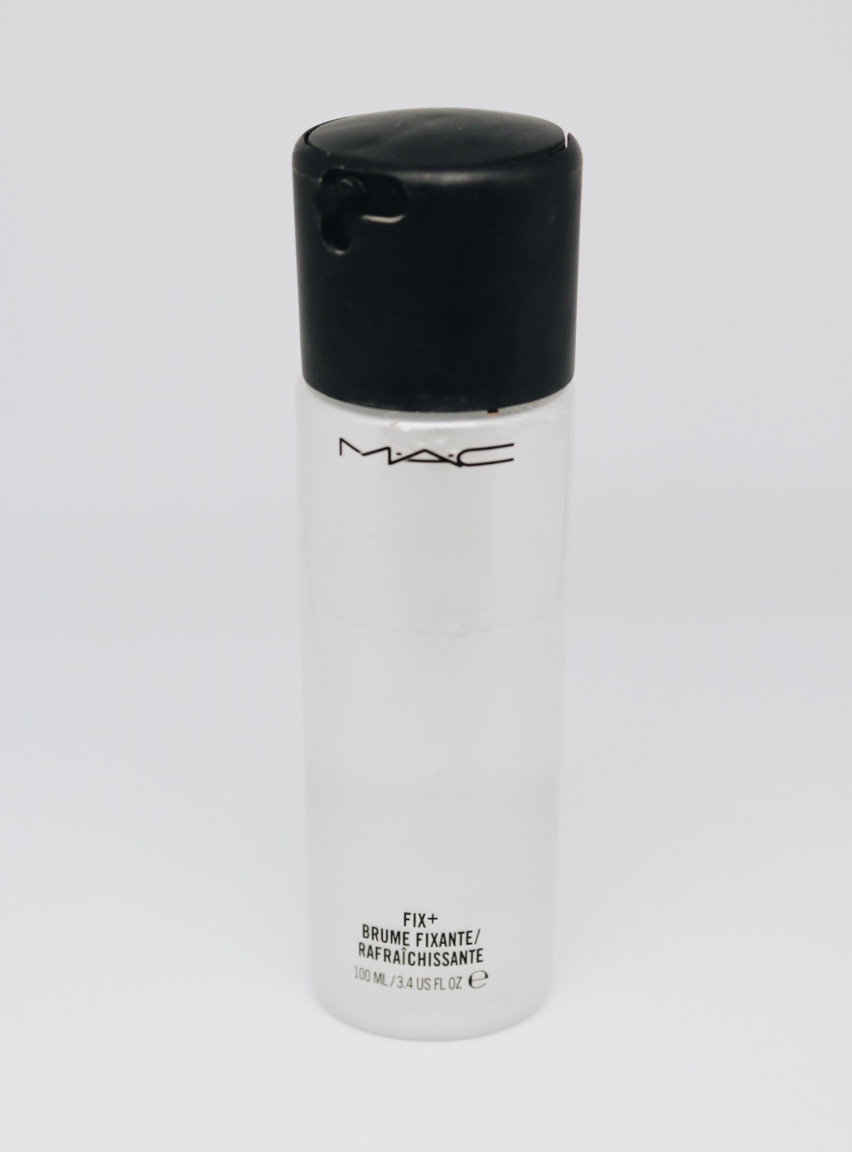 mac fix plus setting spray canadian beauty blogger brittany lauren brittany laurens saskatoon