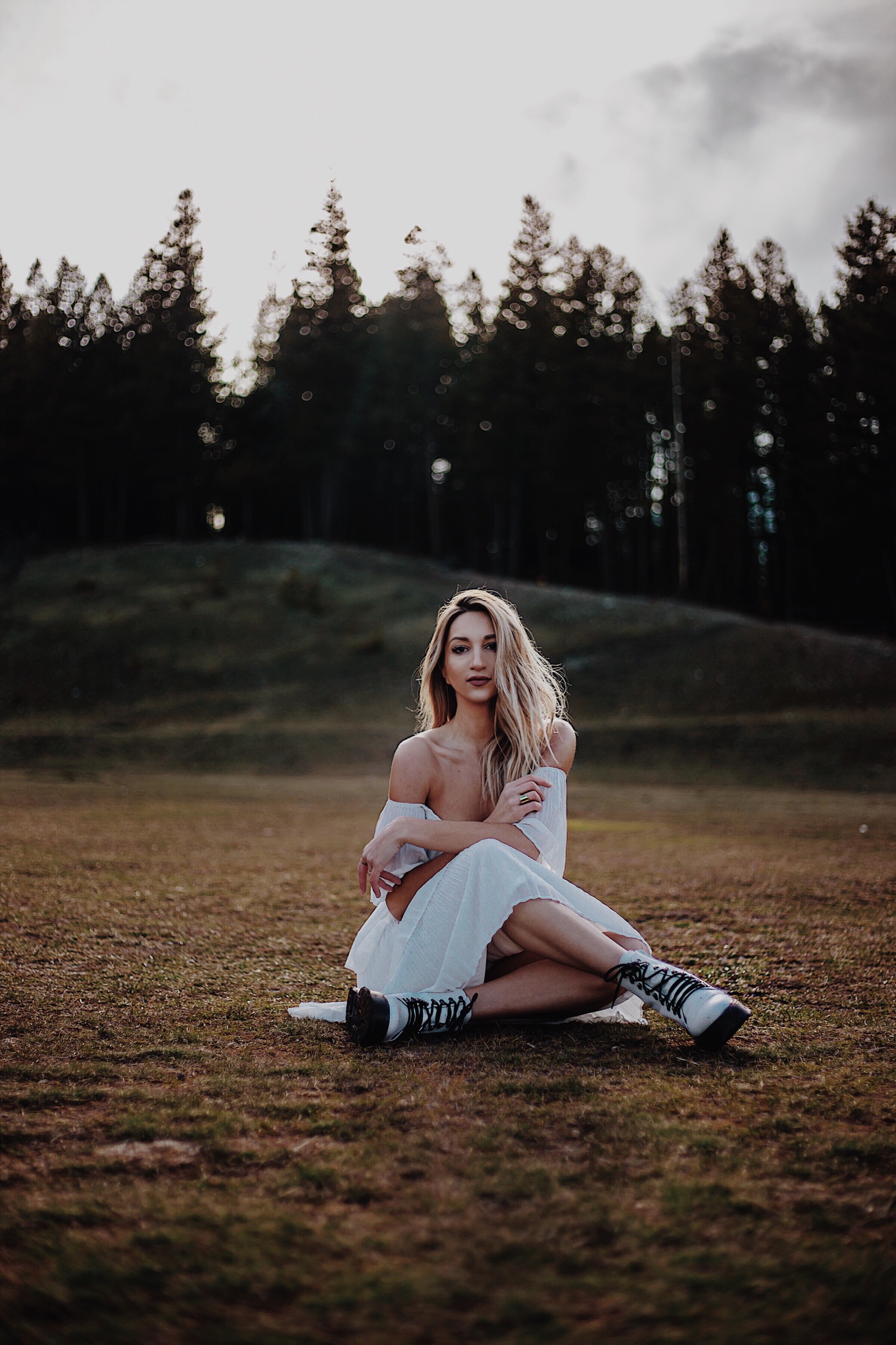 banff alberta photoshoot photography portrait brittanylaurens explore outdoor brittany lauren