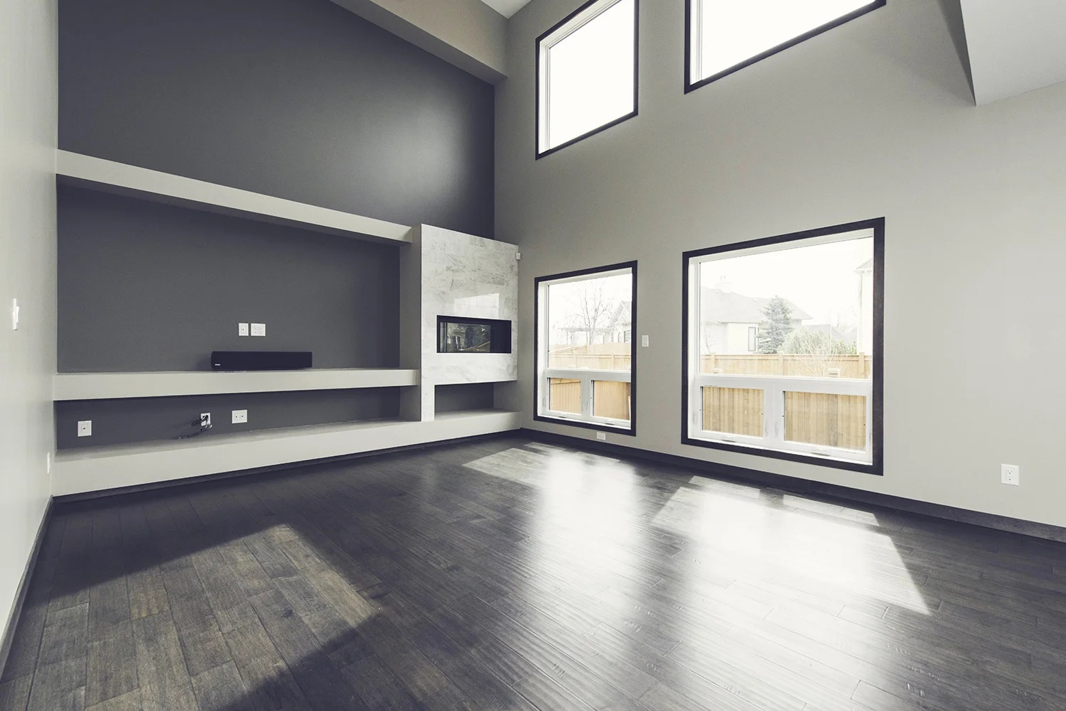 145_marine_drive_MLS_HID785469_ROOMfamilyroom1-SM.jpg