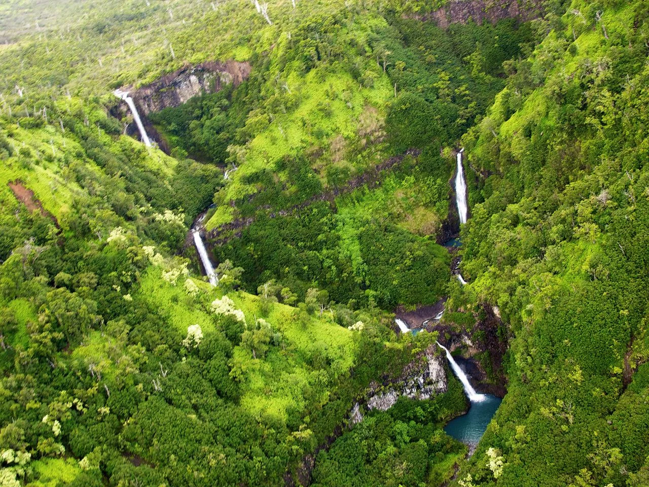   Hali'i Falls- Hawaii  