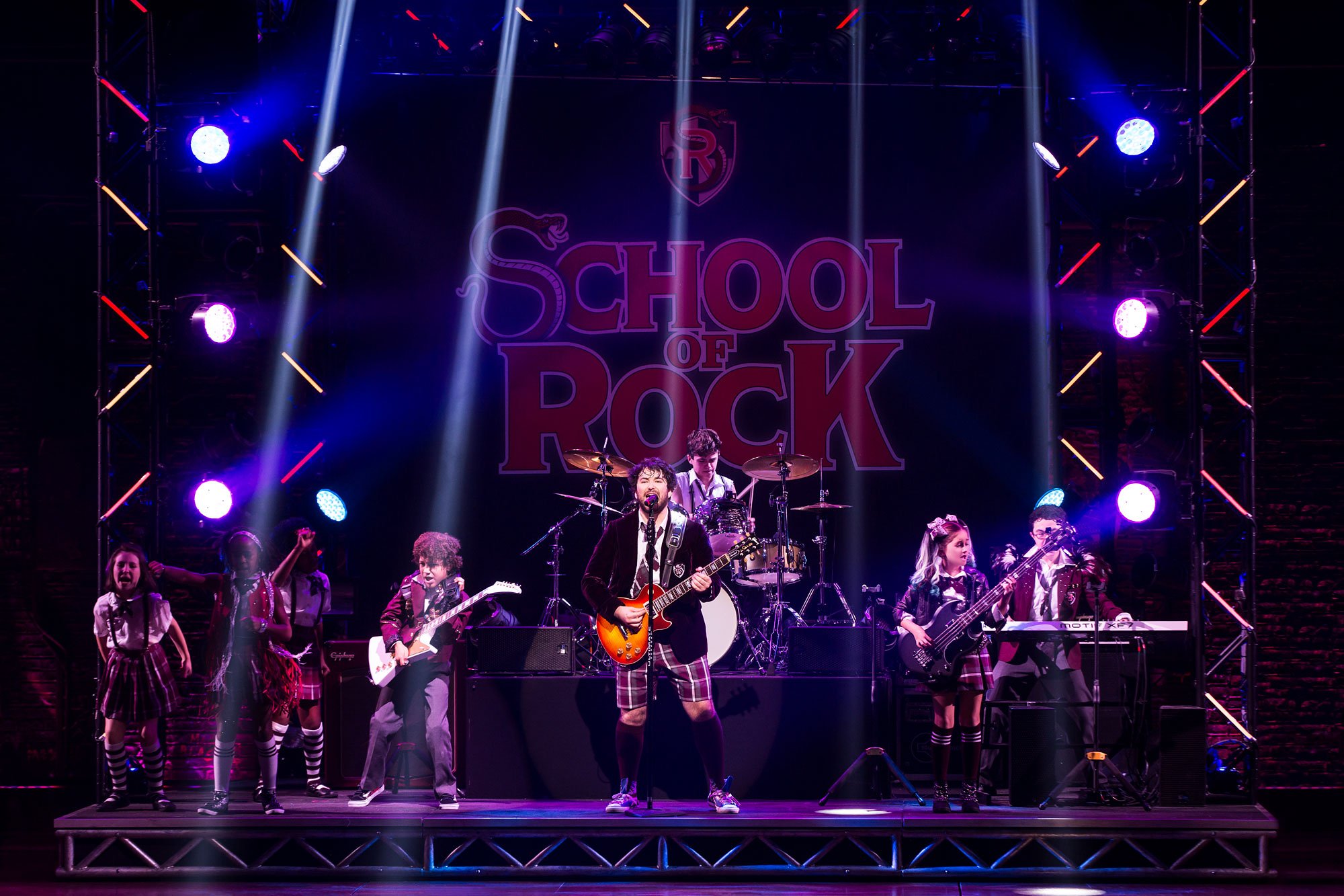 02-school-of-rock-broadway.jpg