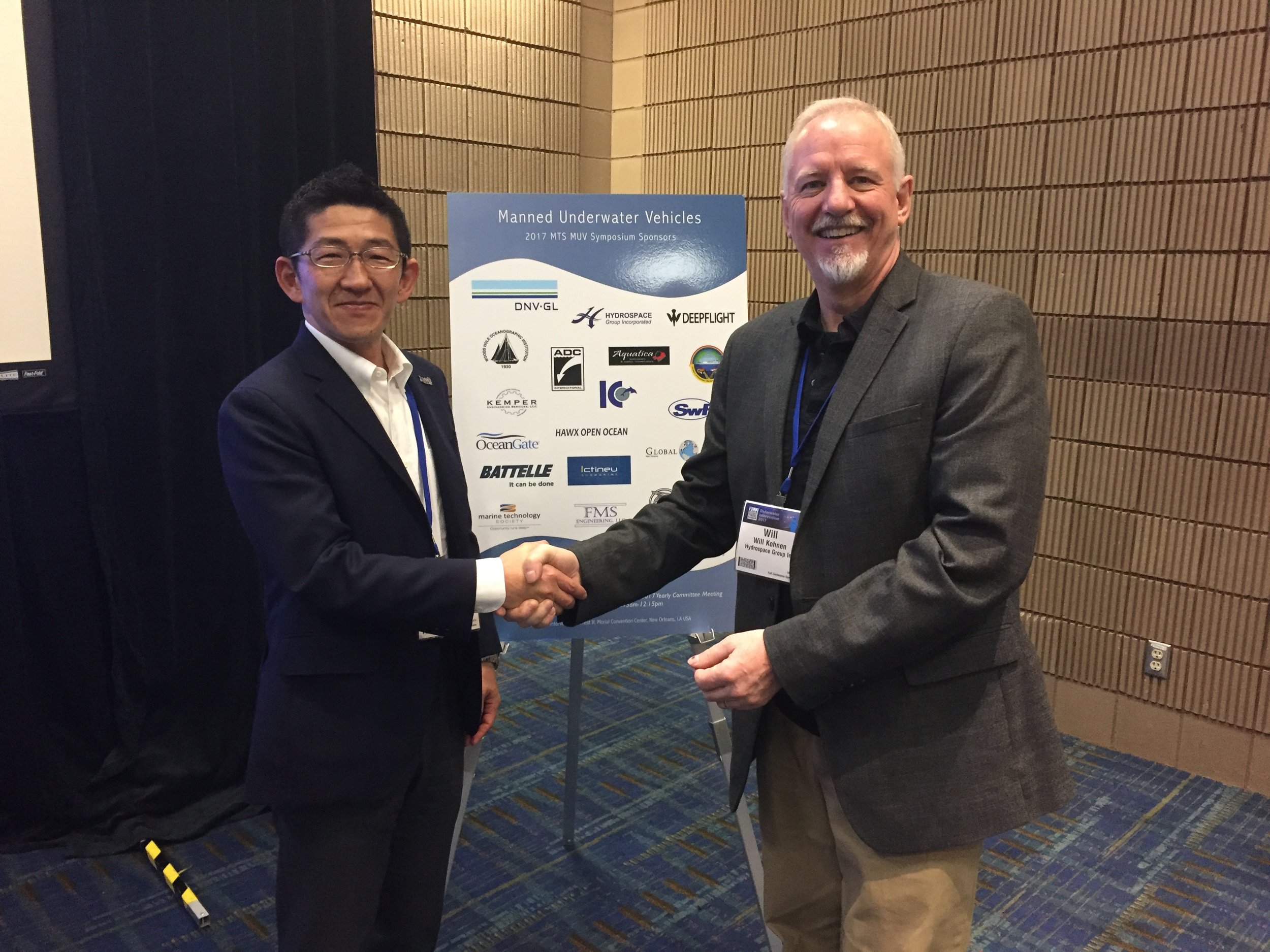  Masanobu Yanagitani, JAMSTEC, with Will Kohnen, Hydrospace Group &amp; MUV Committee Chair 