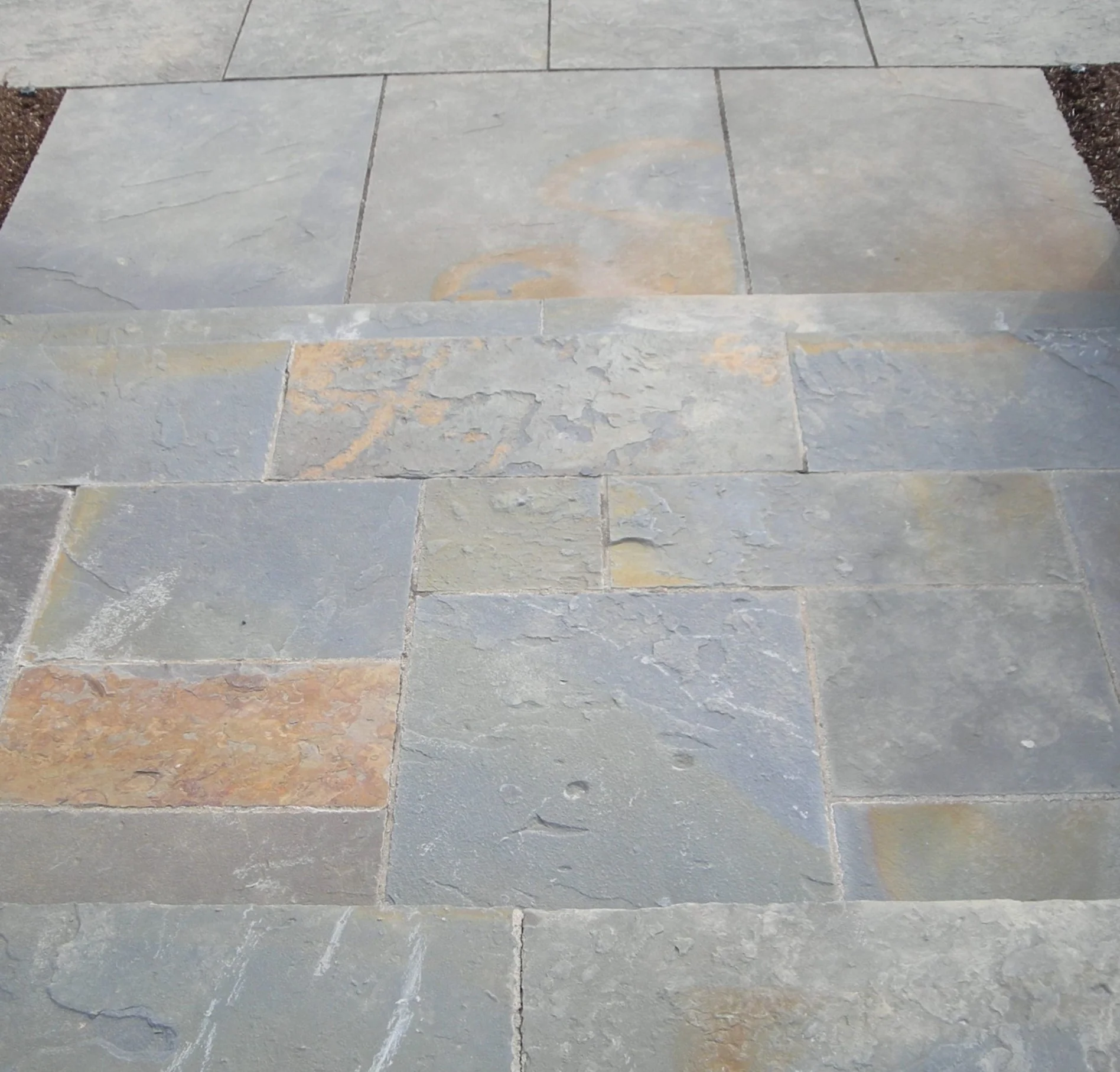 1-Alcove Natural 6_ Multiple Flagstone.JPG