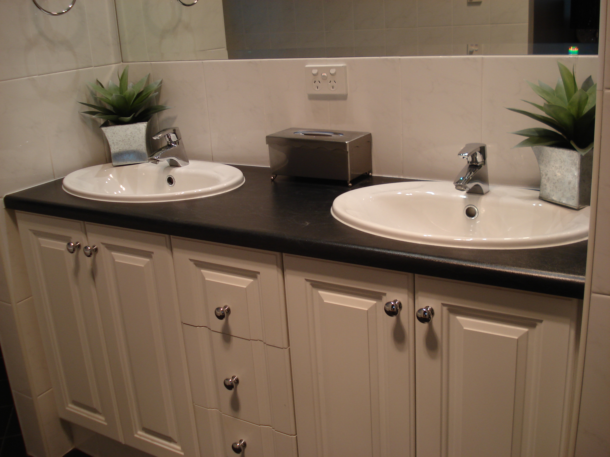 Radic-Plumbing-Cabinets-02.JPG