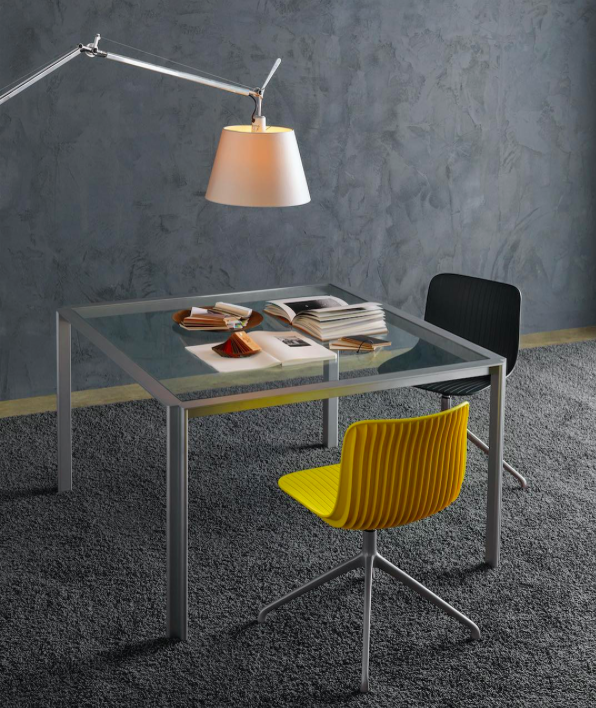 Segis Dragonfly chairs, Drum table