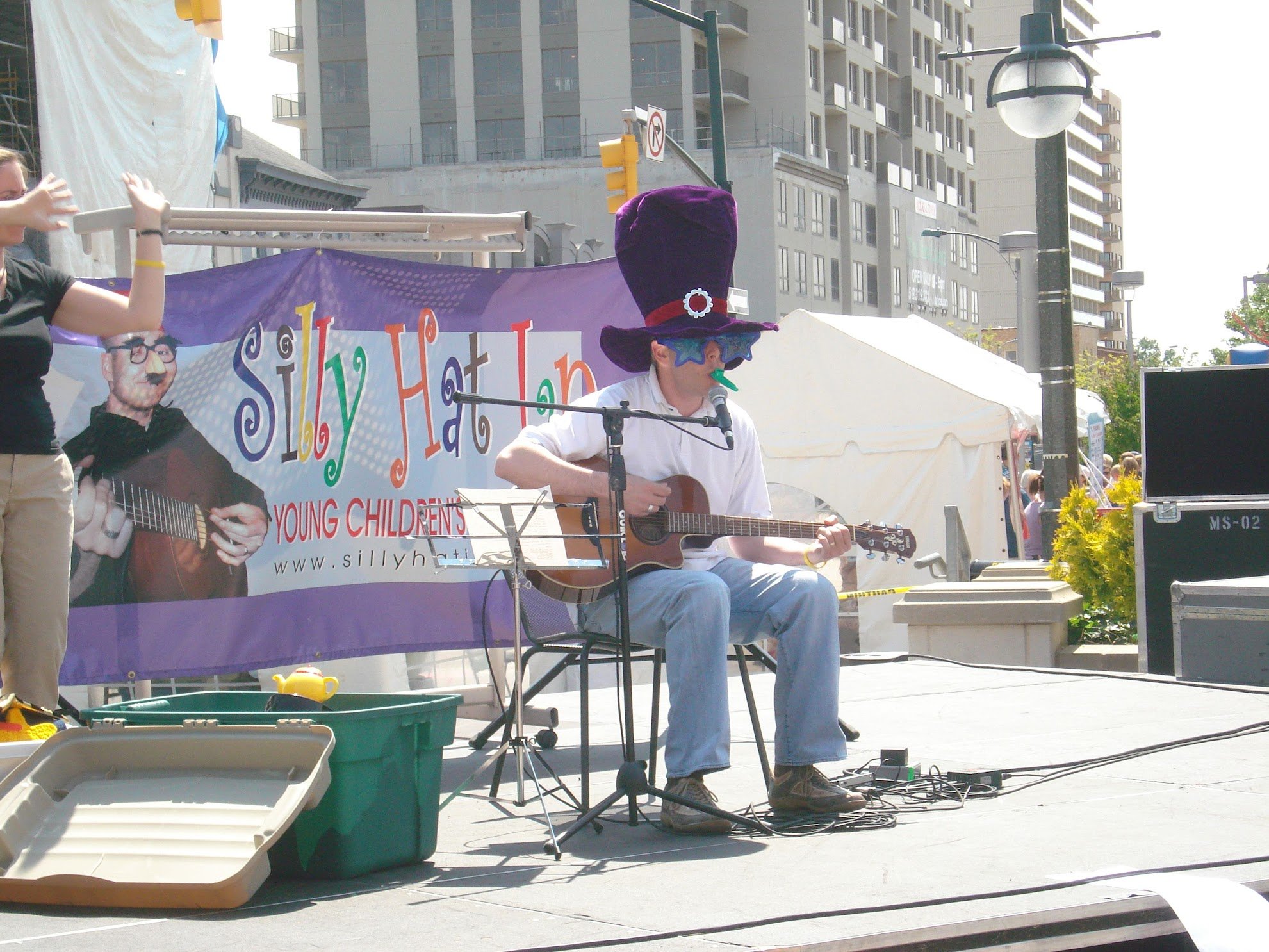 2009_06_06_SHI_London_Children's_Fest_Show2.jpg