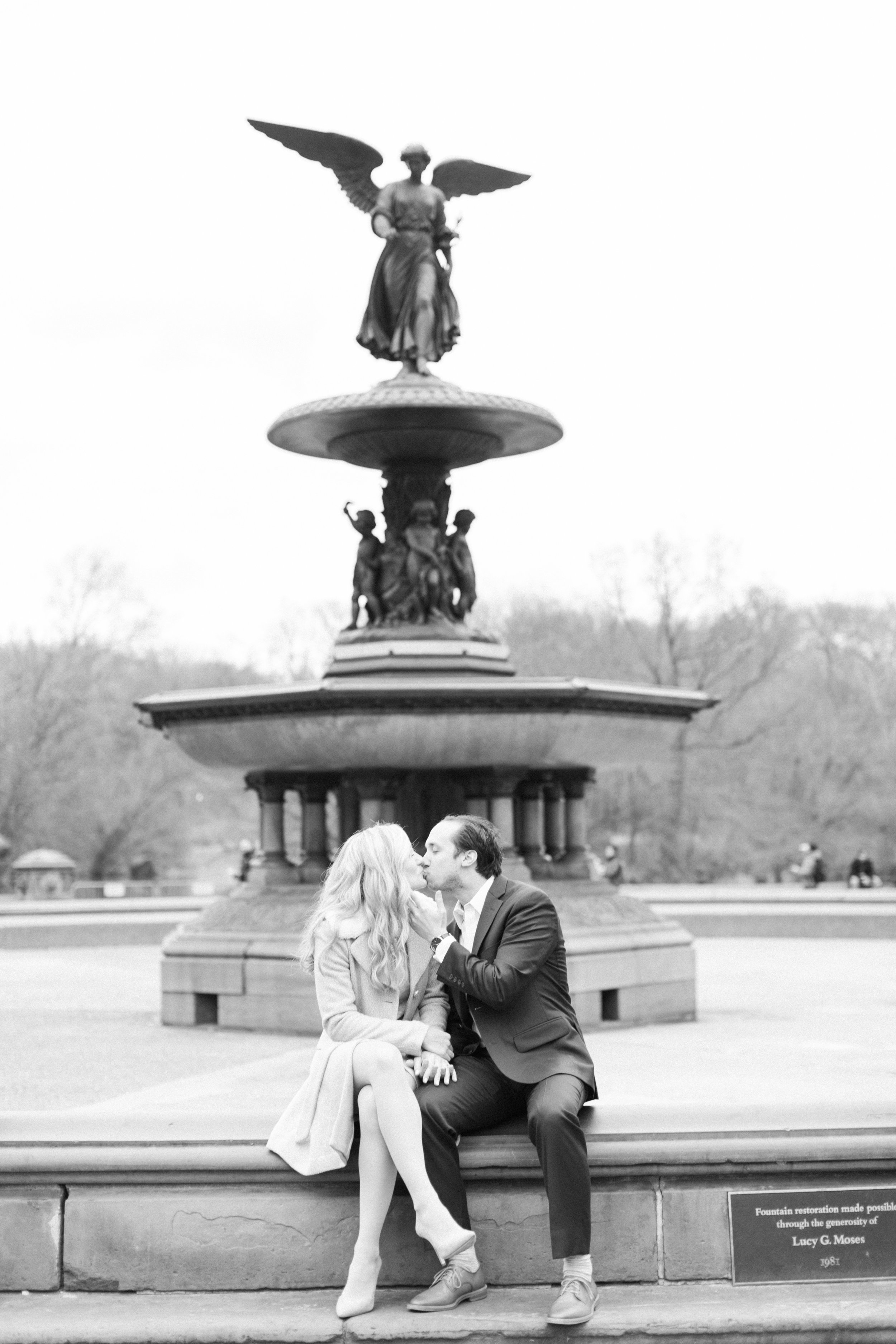 Winter-Central-Park-Engagement12.jpg