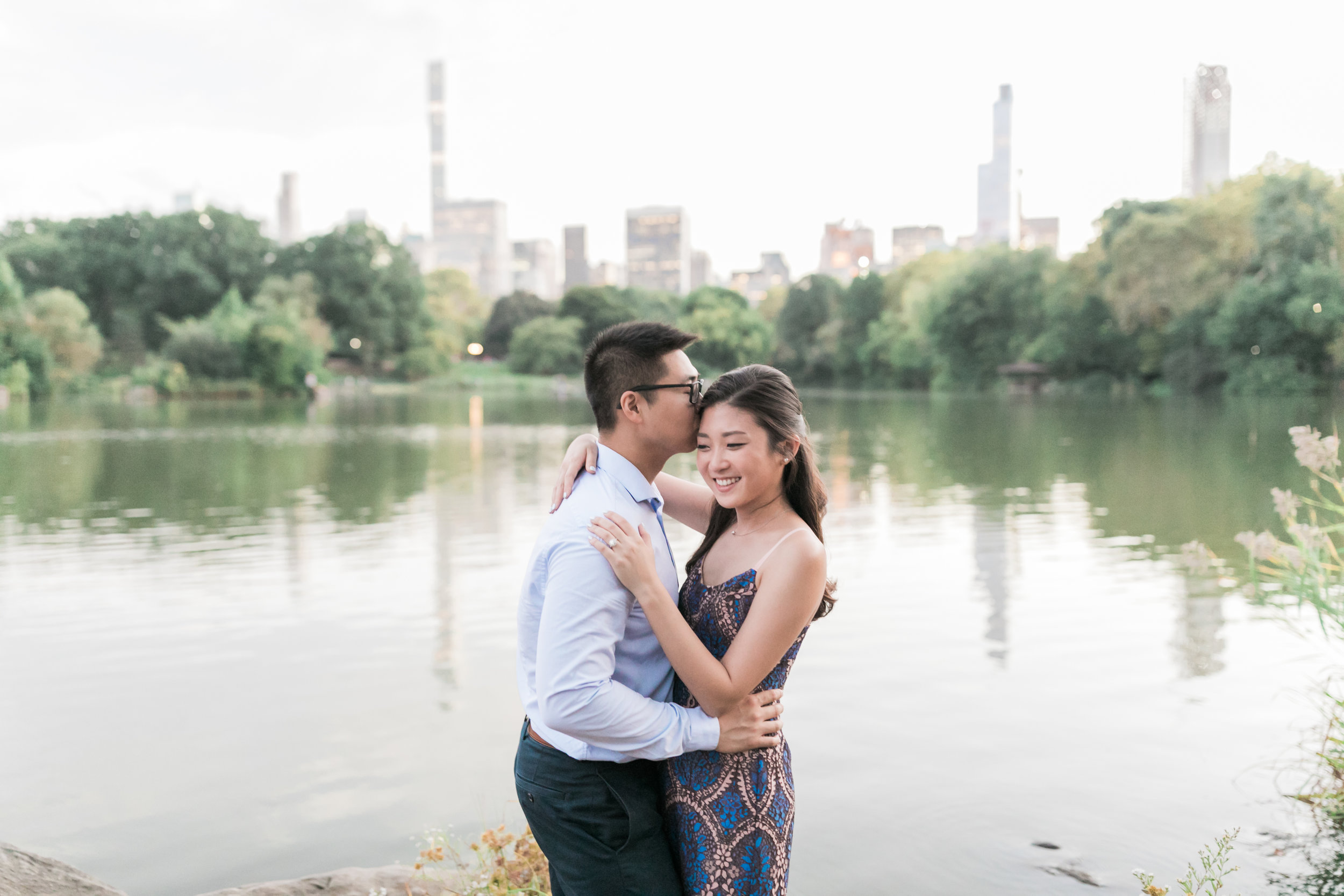 central-park-boathouse-engagement20.jpg