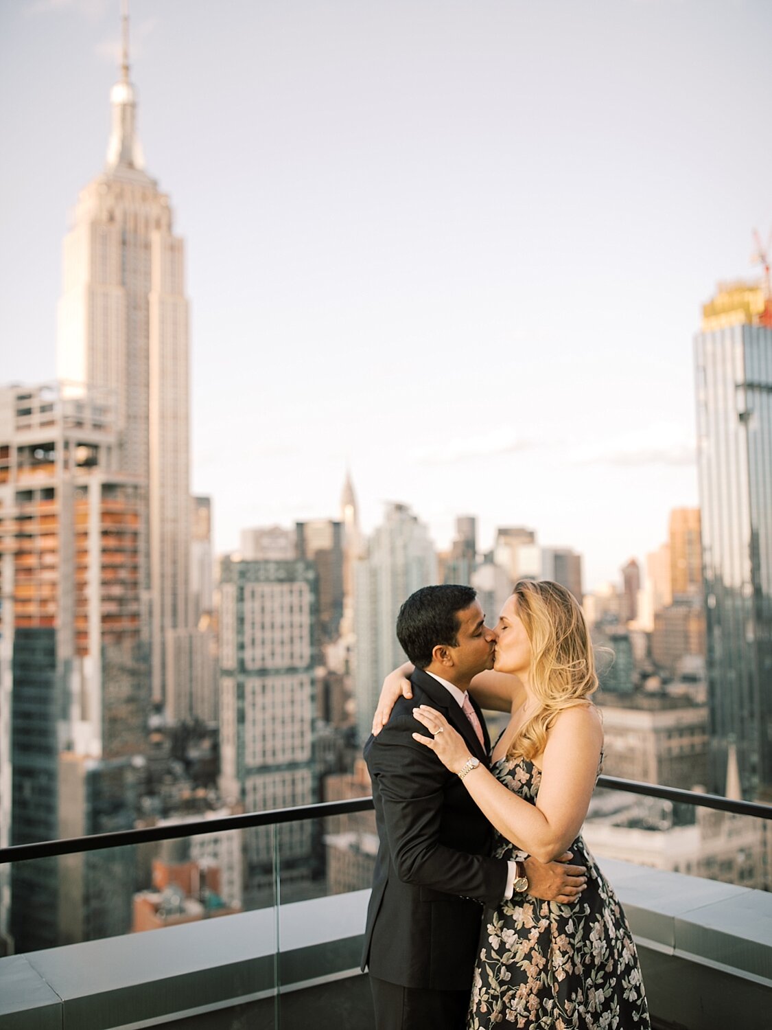 Manhattan Rooftop Engagement_0024.jpg