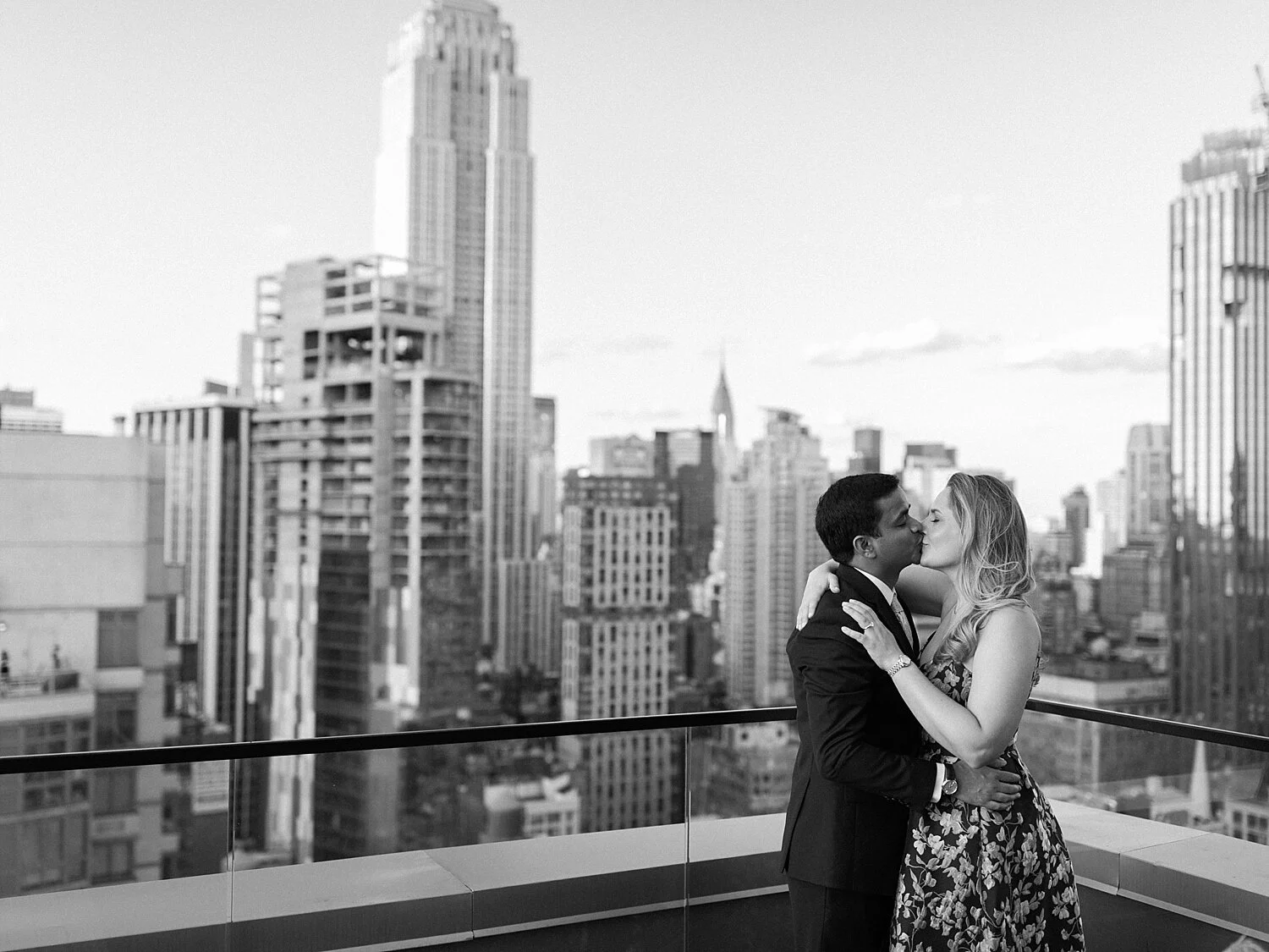 Manhattan Rooftop Engagement_0025.jpg