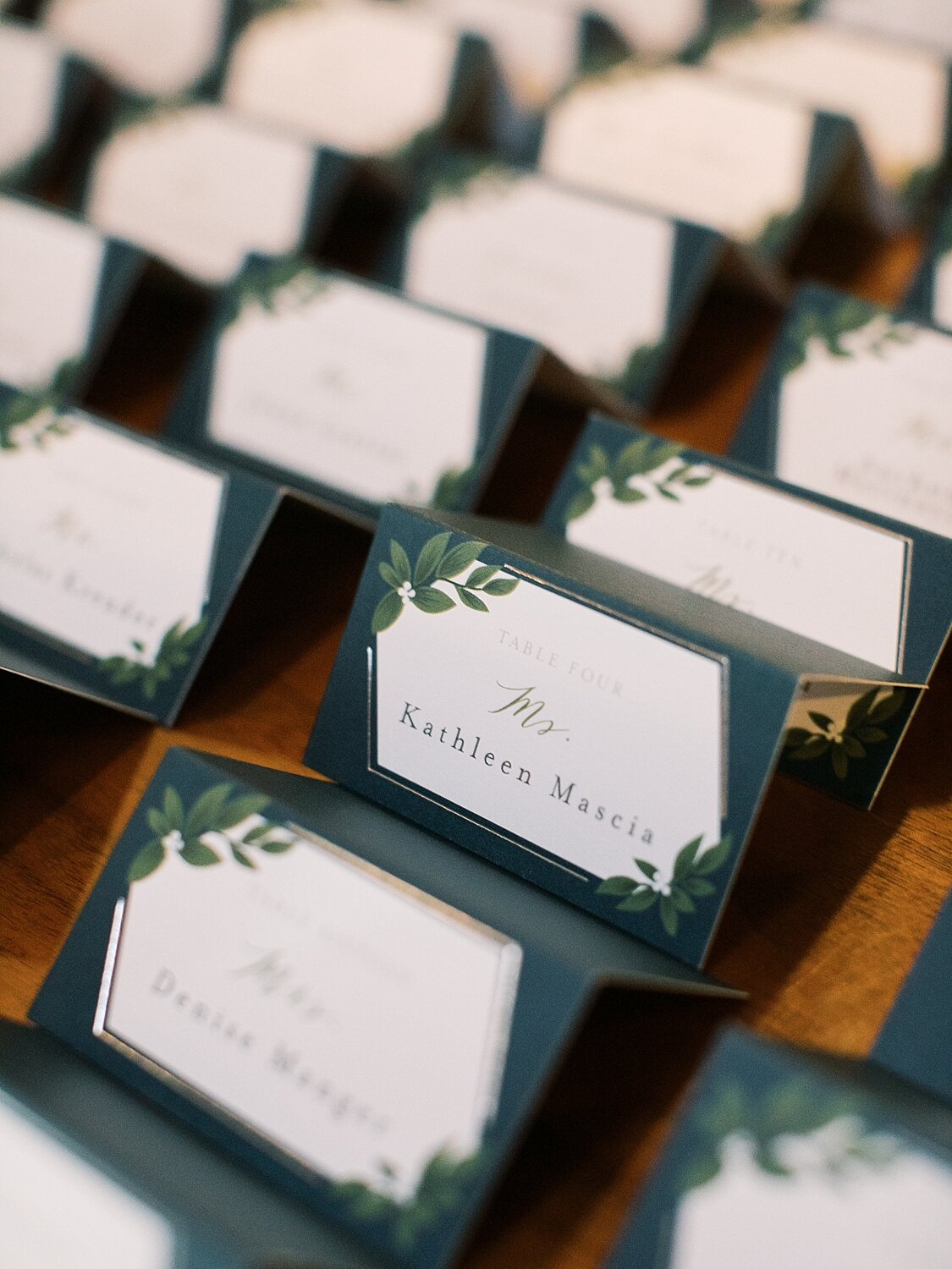 seating cards for Paramount Country Club wedding reception