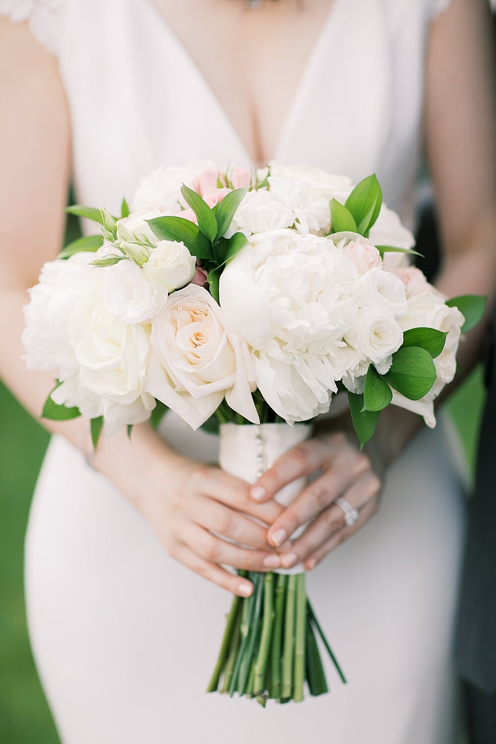 Ivory wedding bouquet by Dramatic Innovation