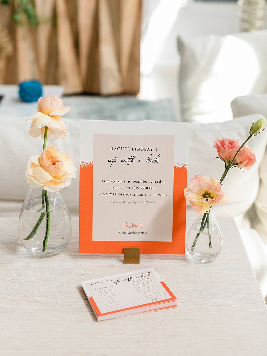 coral details at The Knot event with Rachel Lindsay
