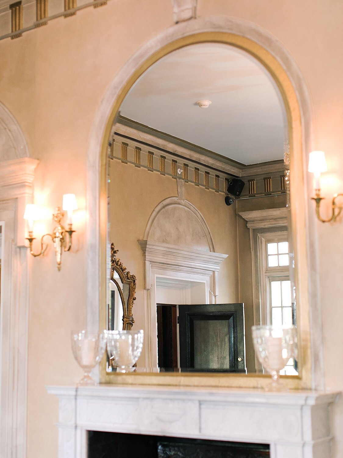 Mansion at Oyster Bay wedding day with Asher Gardner Photography