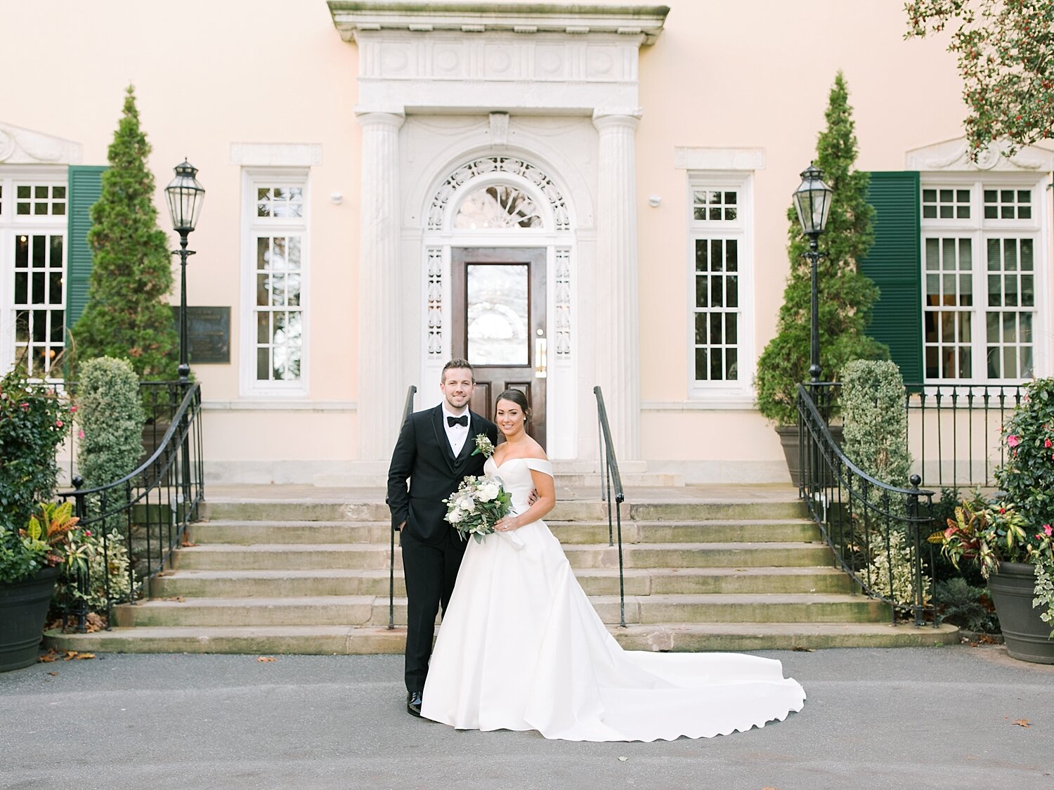 The Mansion at Oyster Bay wedding portraits with Asher Gardner Photography