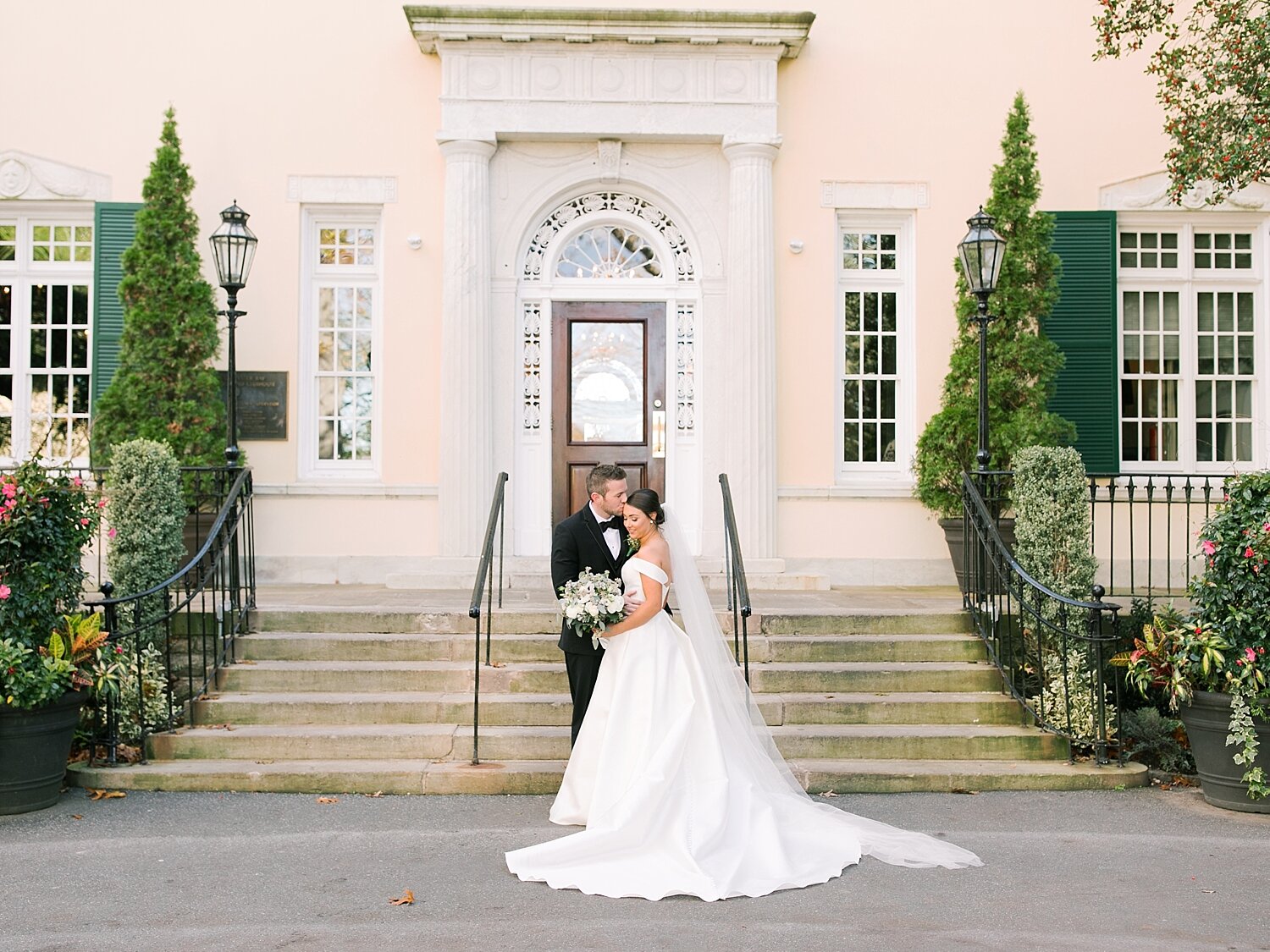 wedding photography at Mansion at Oyster Bay with Asher Gardner Photography