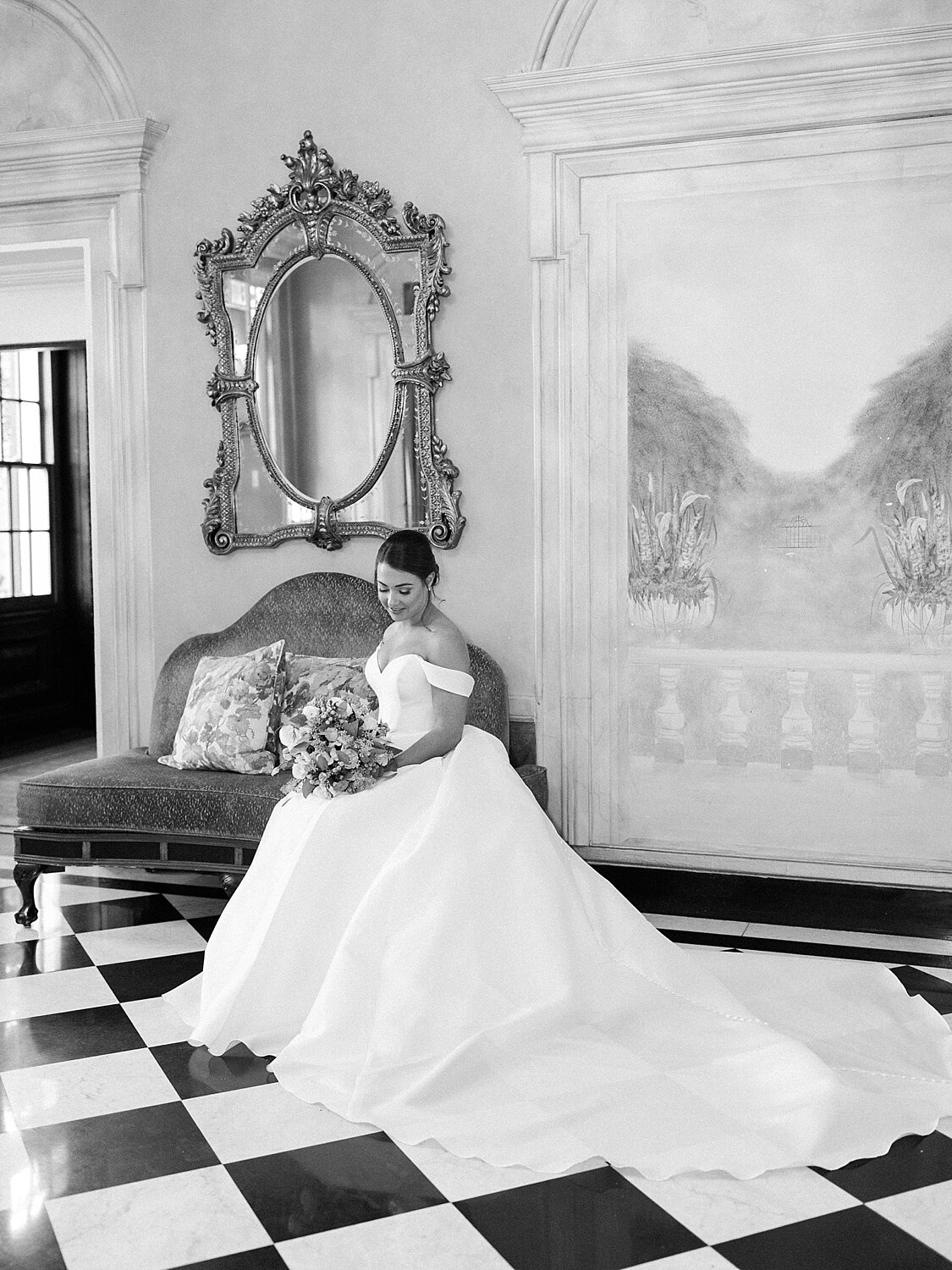 Mansion at Oyster Bay bridal portraits by Asher Gardner Photography