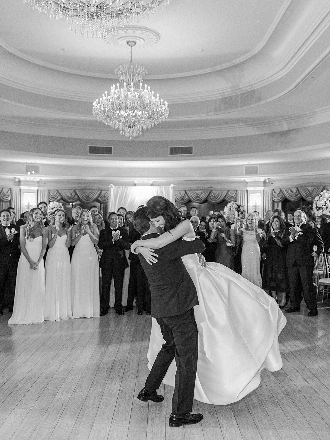 Asher Gardner Photography photographs first dance at Oheka Castle