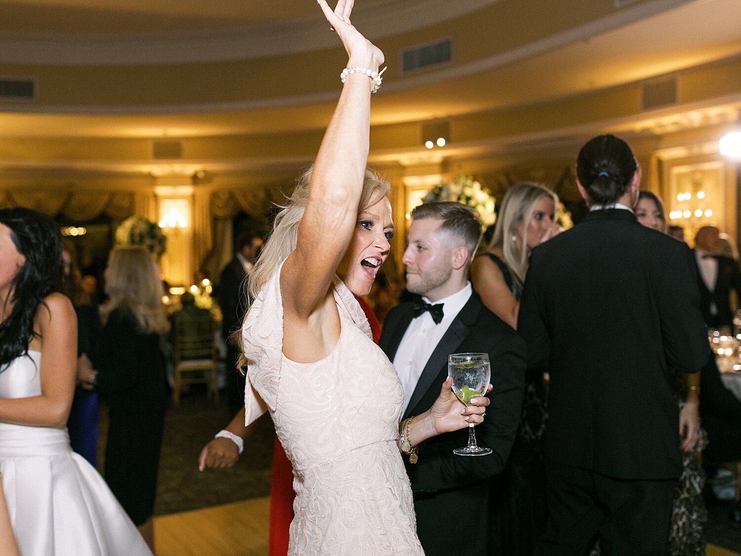 reception fun at Oheka Castle by Asher Gardner Photography