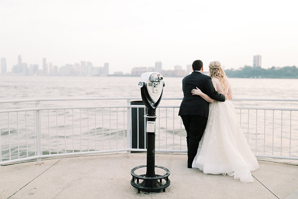 bride and groom overlook Hudson Bay | Tri-State area wedding venues photographed by Asher Gardner Photography