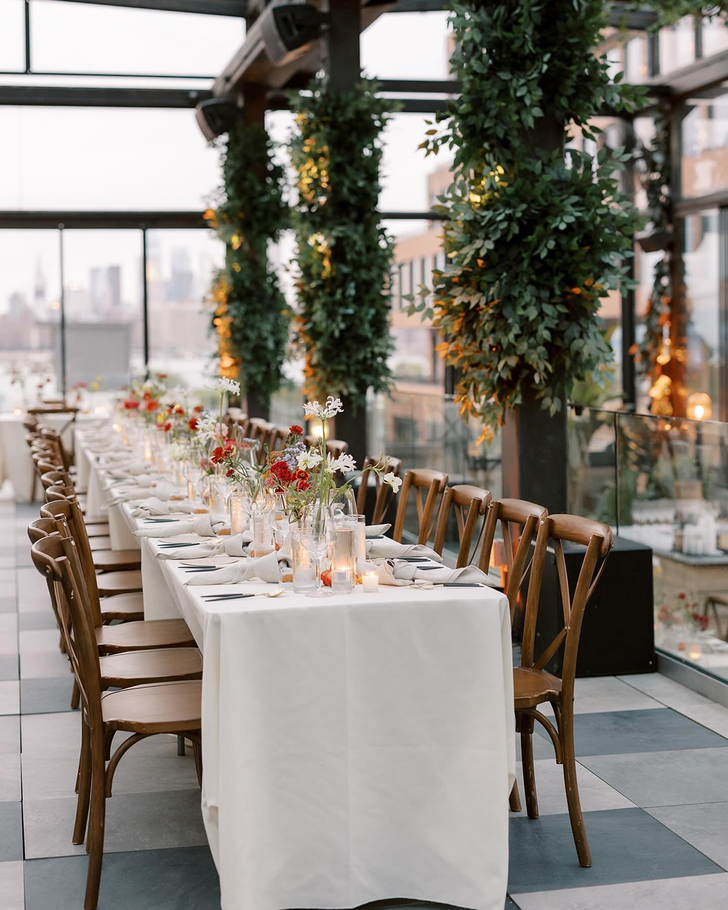 Wedding with a view. What an absolutely gorgeous, color filled day. 🤍

Venue @74_wythe⁠
Coordinators @blossomeventsnyc⁠
Photographer @ashergardner_⁠
Florist @budsofbrooklyn⁠
Makeup artist @vickyc5ny⁠
Hairstylist @vickyc5ny⁠
Music @weddingigs @atomic