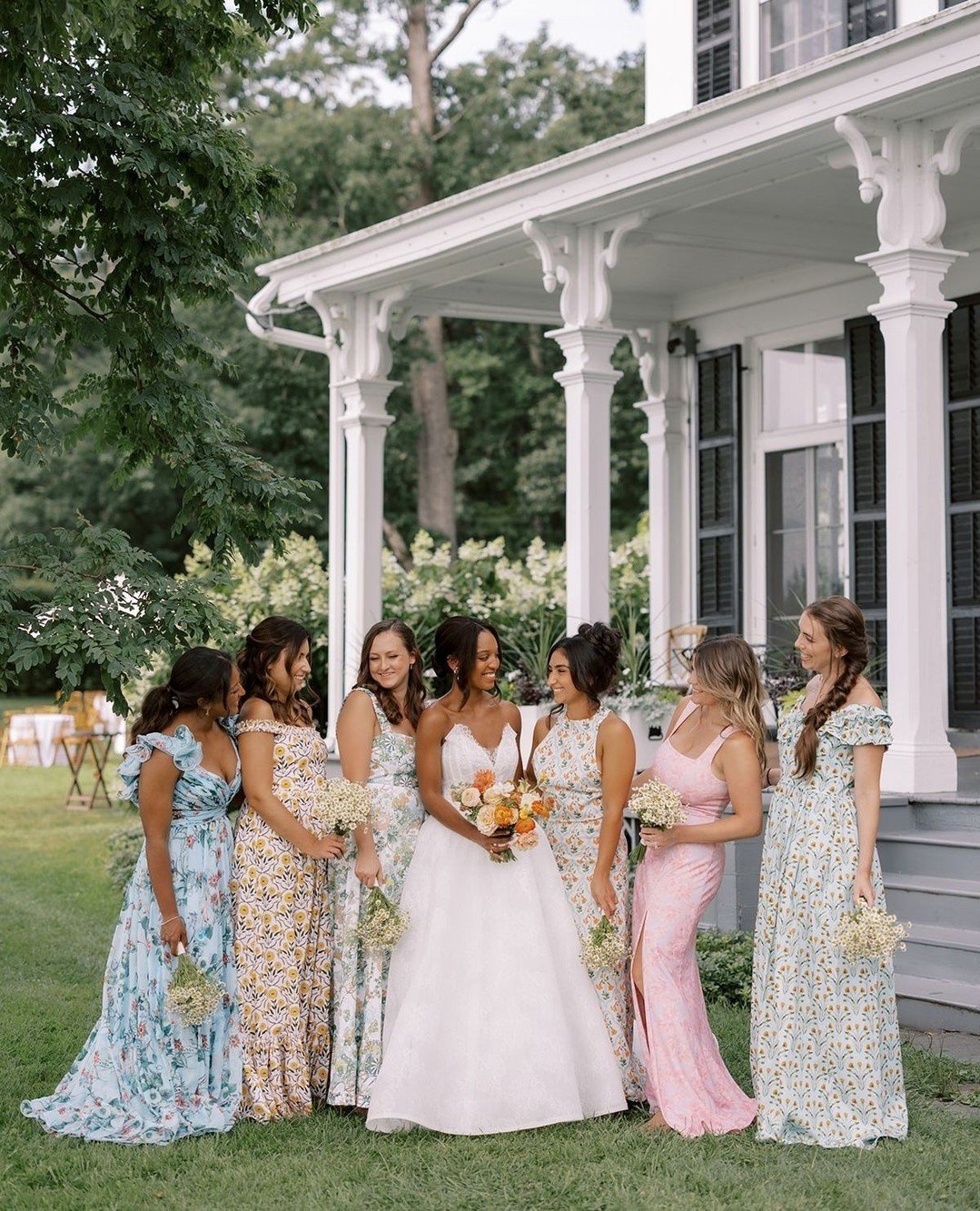 Summertime garden party picnic, elevated to a chic, sophisticated style. ⁠
⁠
Venue: @southwoodproperty⁠
Planner: @monicarelyeaevents⁠
Photographer: @ashergardner_⁠
Caterer: @lolas_weddingsandevents⁠
Entertainment: theeturnityband⁠
Florals: @athabold⁠