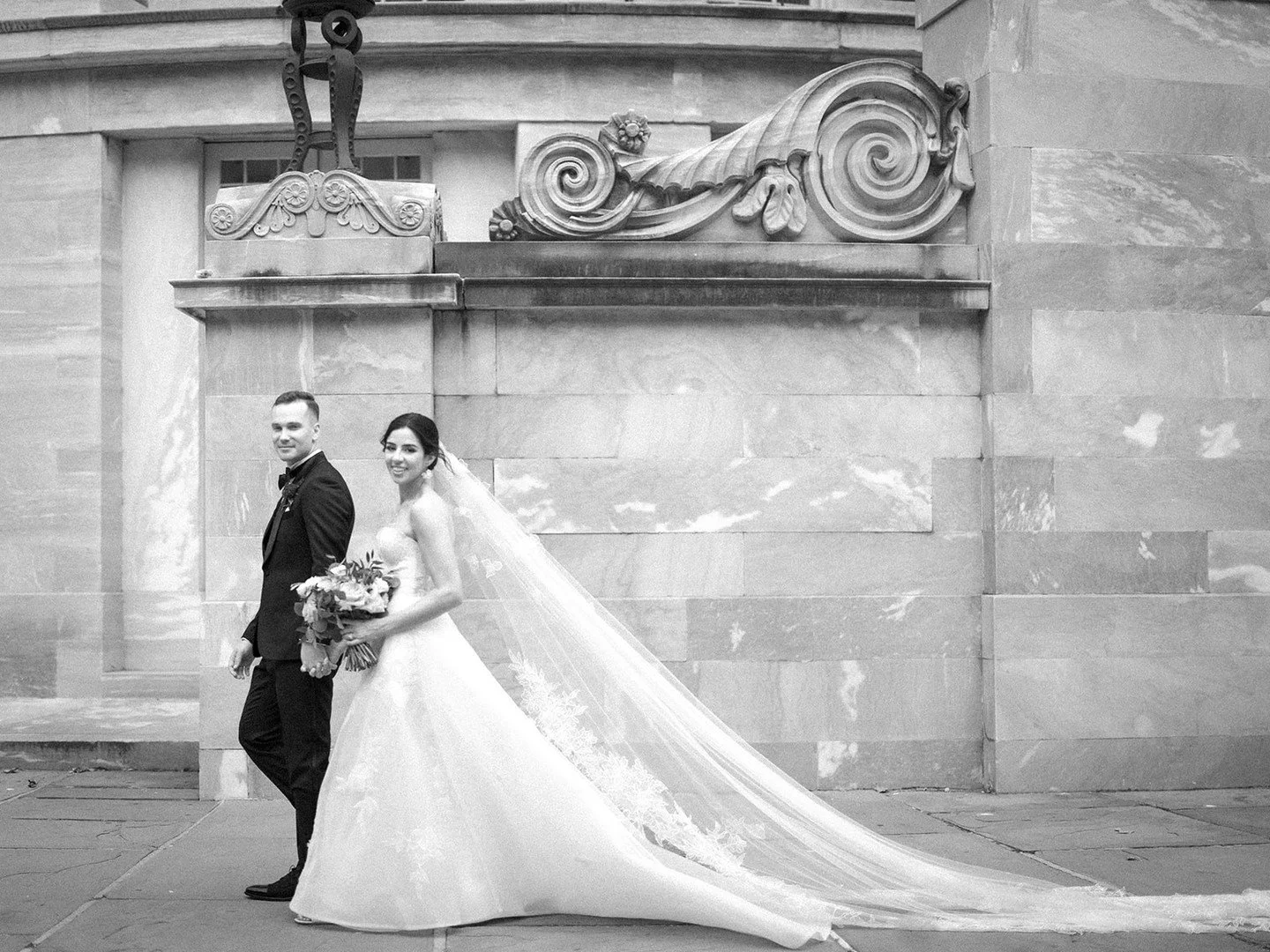 N + R's ceremony space was chosen for the meaning it holds in their hearts and in those of their families. It was the church where the couple had mass at during high school functions, the groom received his First Communion there and the bride's paren
