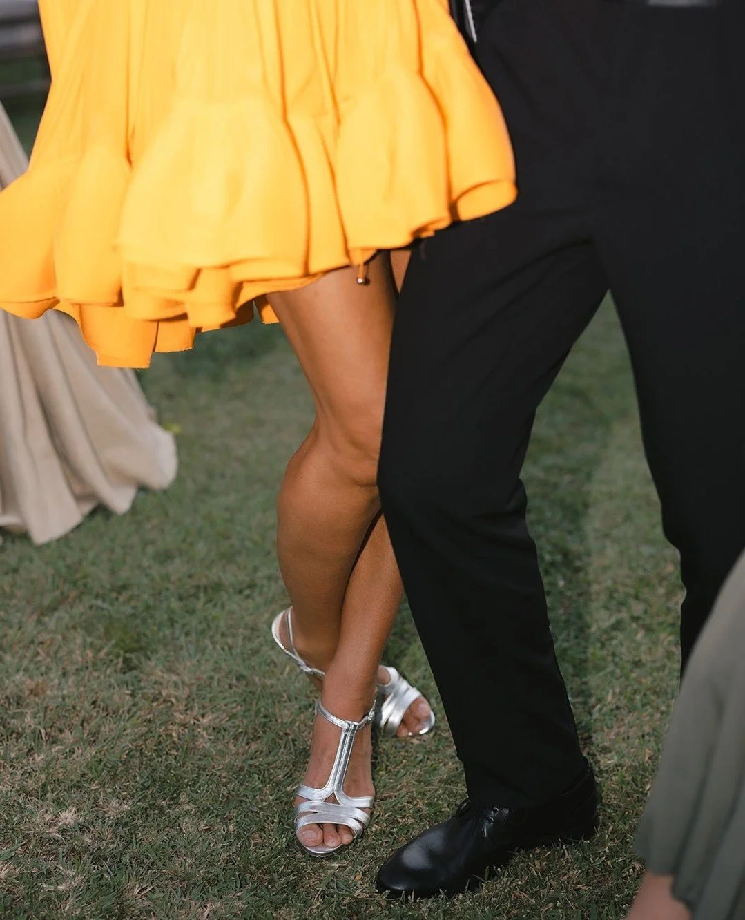Black tie. But make it tropical.  The bride's vision was all about the Juxtaposition of the stunning, laid back locale of Nevis, and the formality of a wedding celebration. ⁠
⁠
⁠
Florist:  Meeting Dynamics Global⁠
Band @greenhousebandnevis⁠
Invitatio