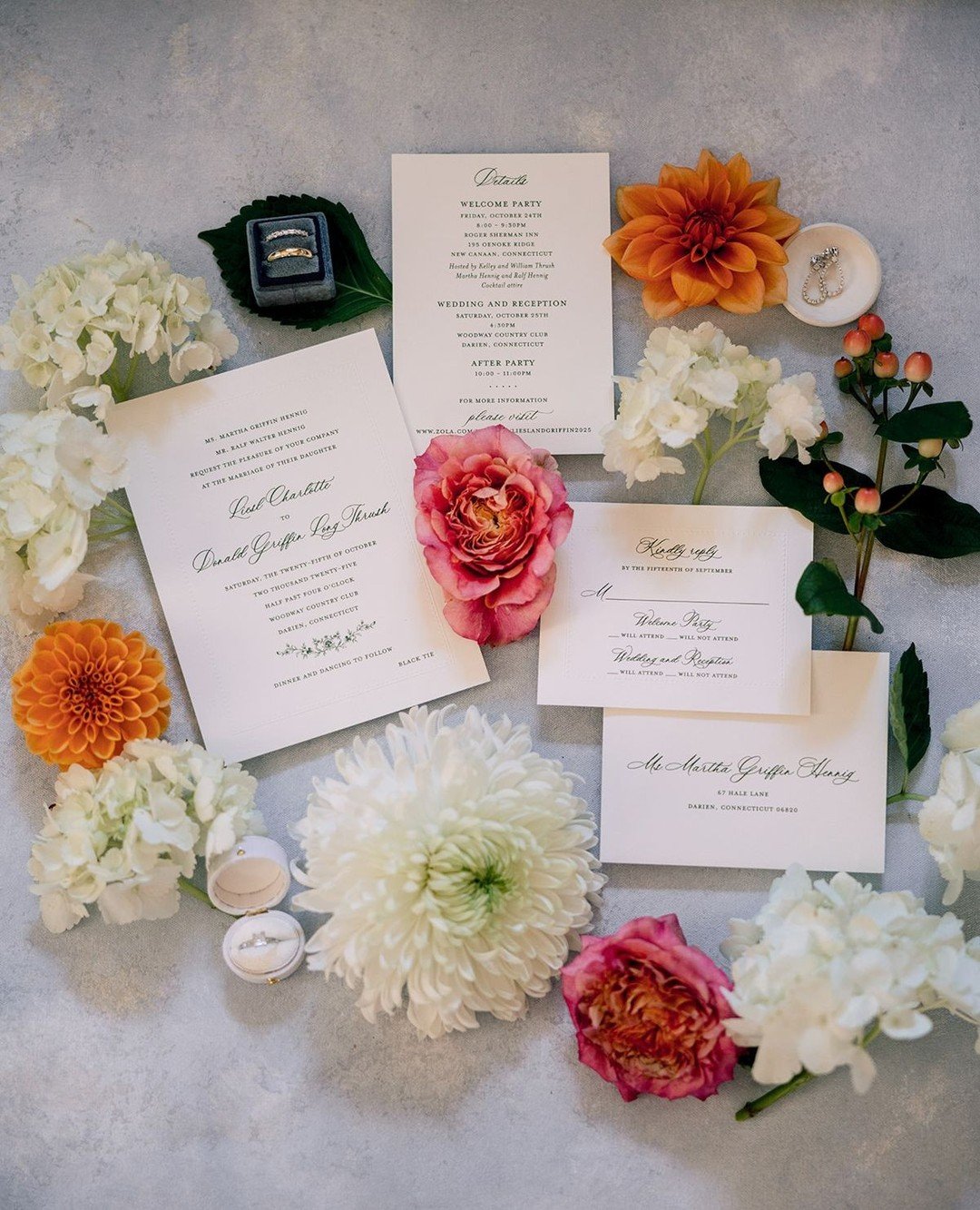 I still love a classic flatlay.  What I also love is blending a timeless and modern approach to photography. Meaningful candids, authentic motion, emotive moments... a day that you lived and that your photographs help you remember. ⁠
⁠
Venue: Woodway