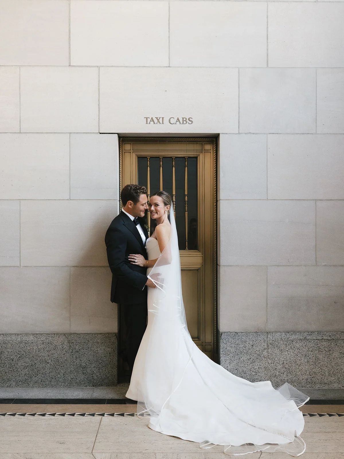 Classic New York City Wedding at the New York Athletic Club